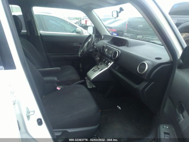 Photo 4 VIN: JTLZE4FEXA1104045 - SCION XB 