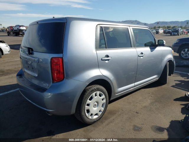 Photo 3 VIN: JTLZE4FEXA1112629 - SCION XB 