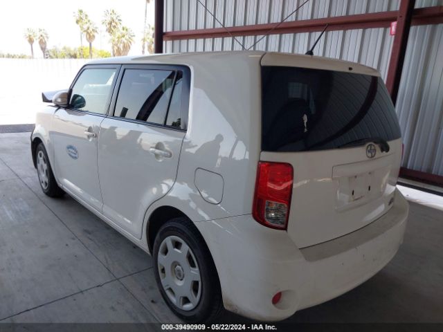 Photo 2 VIN: JTLZE4FEXC1142717 - SCION XB 