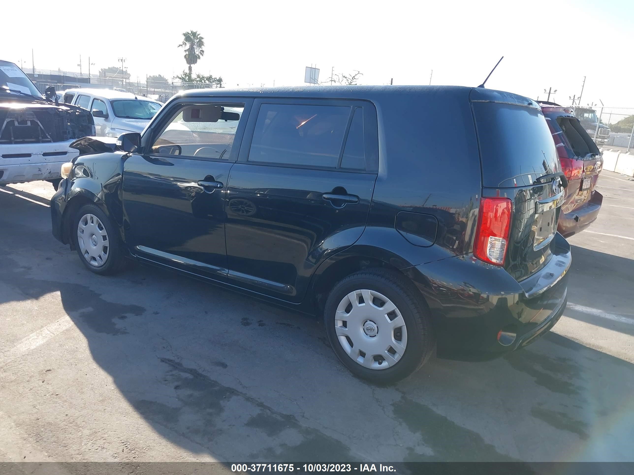 Photo 2 VIN: JTLZE4FEXEJ049053 - SCION XB 