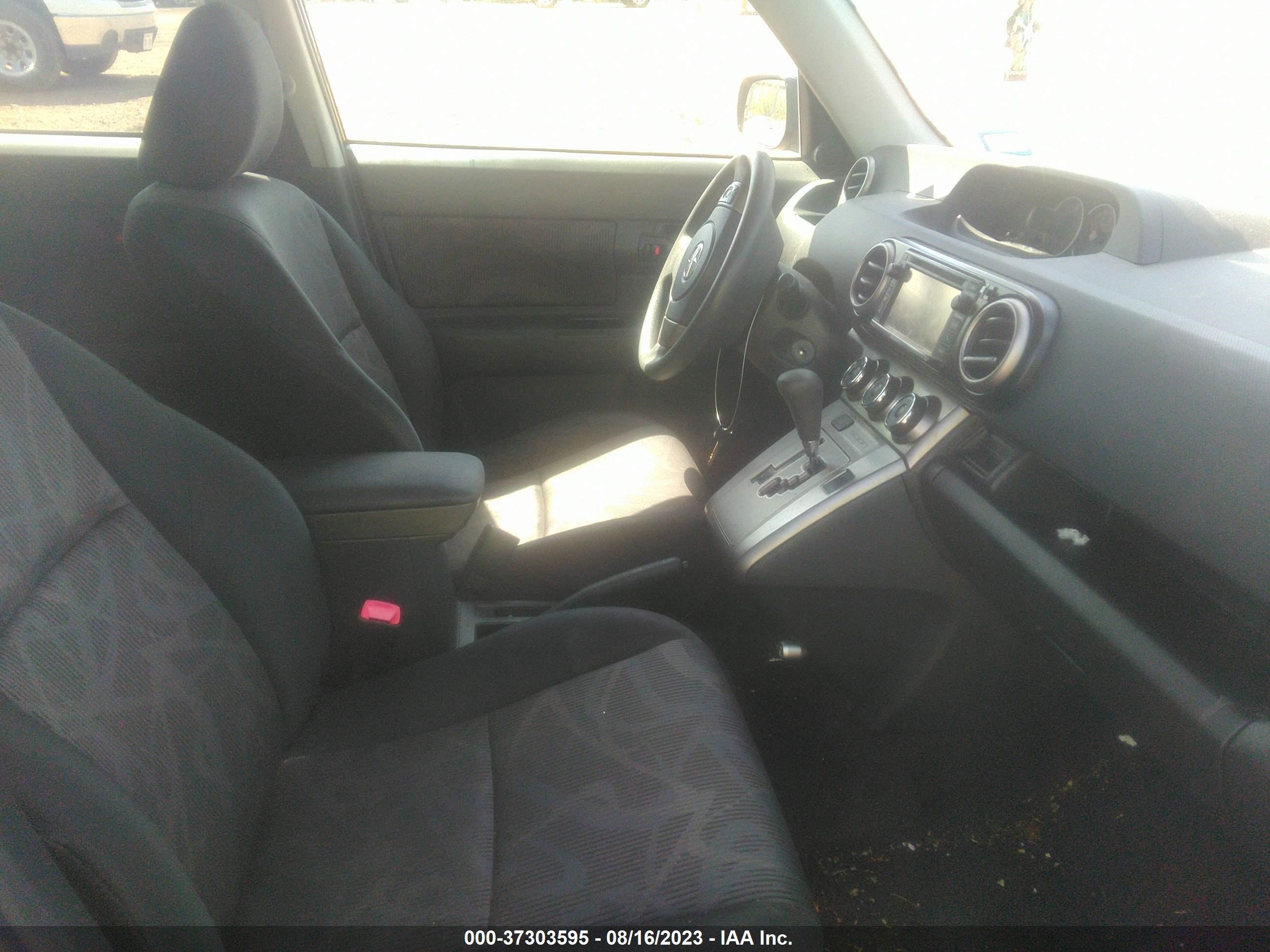 Photo 4 VIN: JTLZE4FEXFJ079042 - SCION XB 