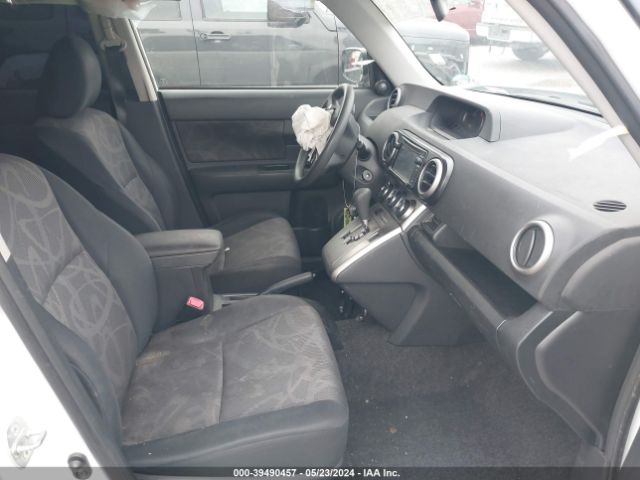 Photo 4 VIN: JTLZE4SE1EJ063407 - SCION XB 