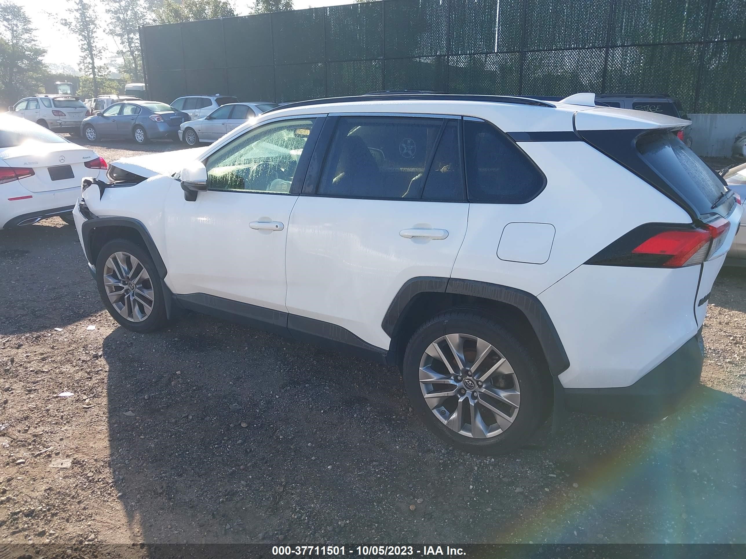 Photo 2 VIN: JTMA1RFV4KD002077 - TOYOTA RAV 4 