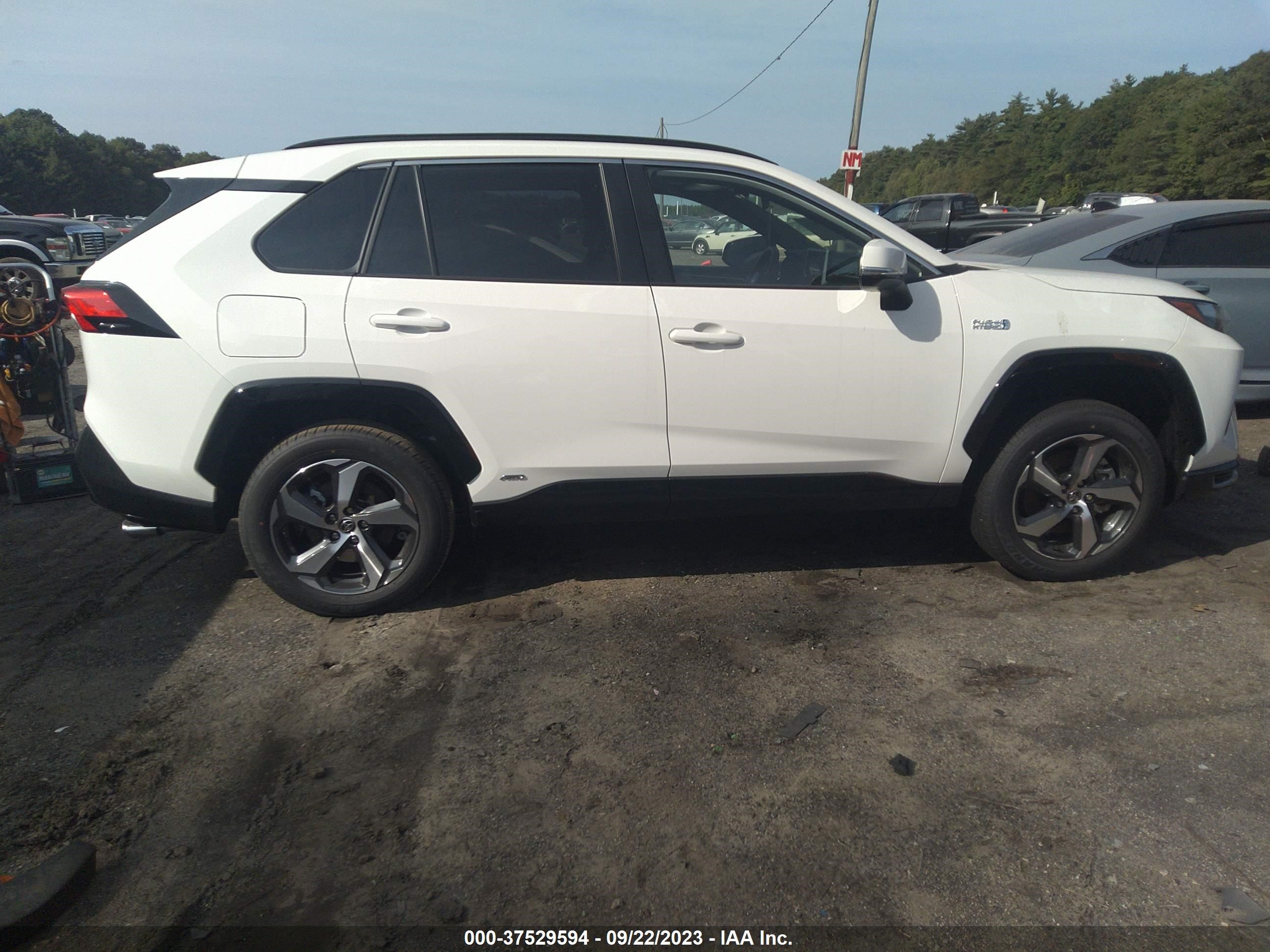 Photo 13 VIN: JTMAB3FV4PD123869 - TOYOTA RAV 4 