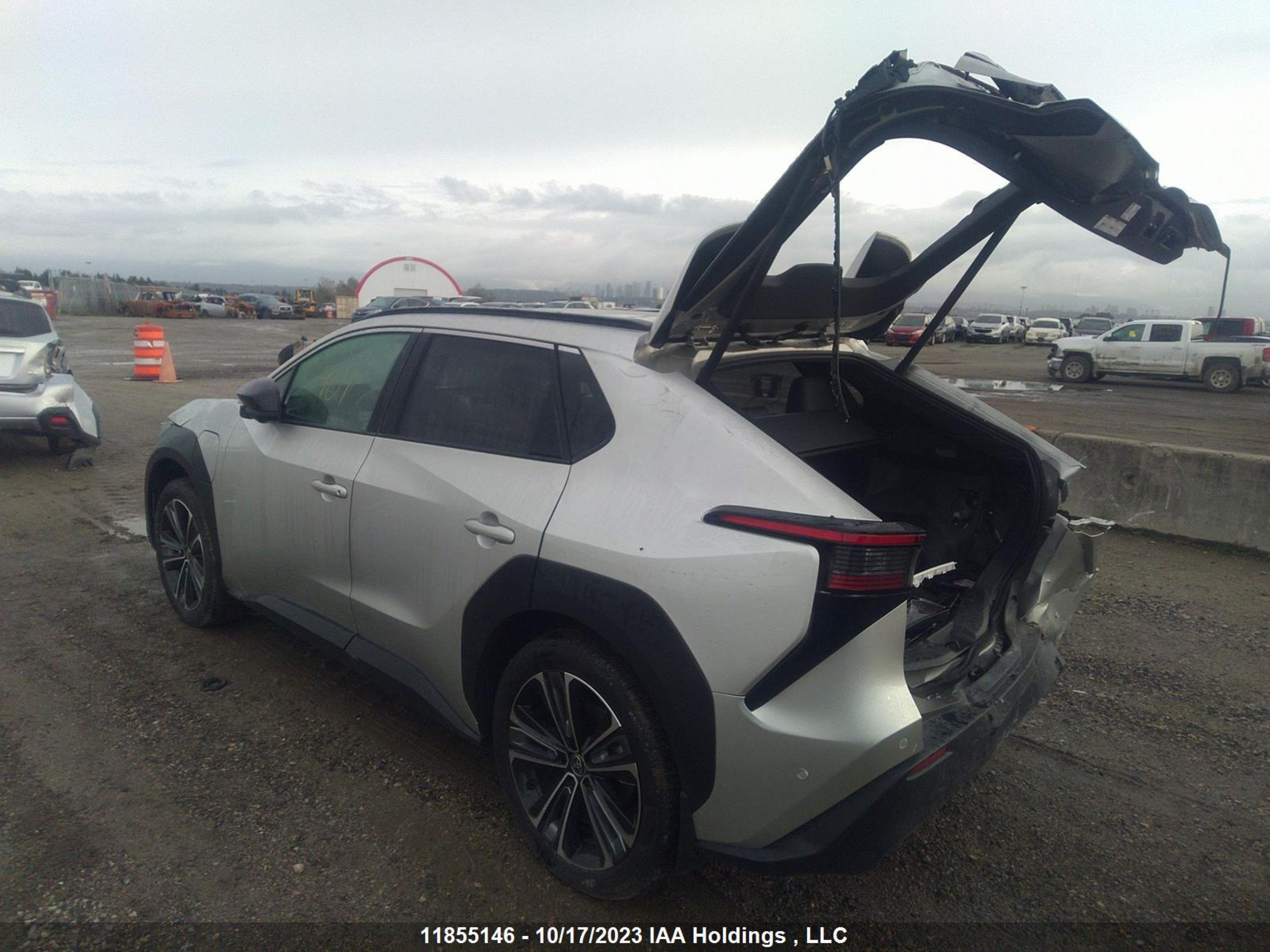 Photo 2 VIN: JTMABABA6PA001846 - TOYOTA NULL 