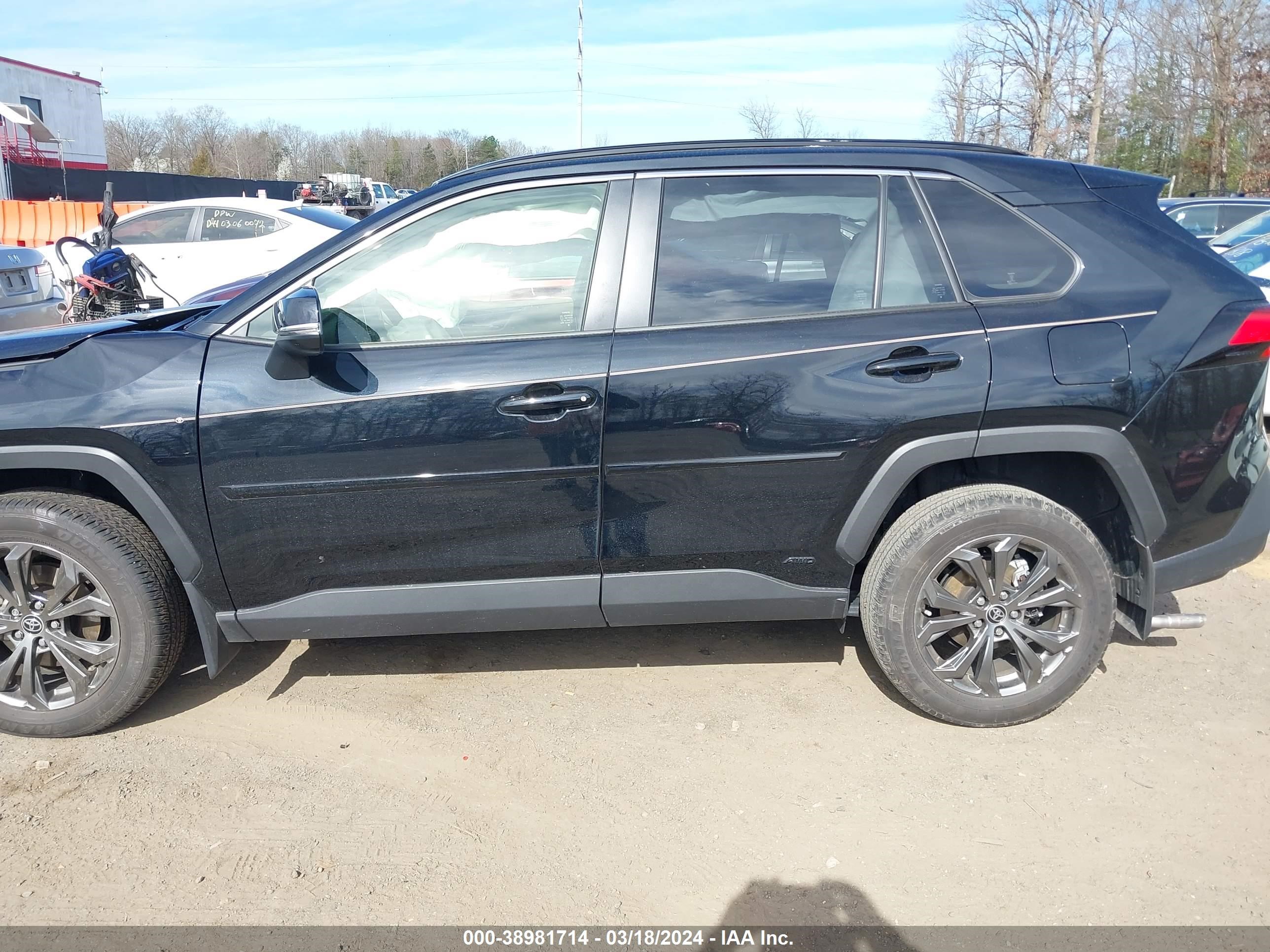 Photo 13 VIN: JTMB6RFV0ND056017 - TOYOTA RAV 4 