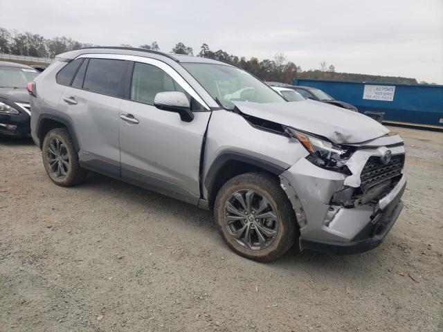 Photo 3 VIN: JTMB6RFV3ND059817 - TOYOTA RAV4 XLE P 