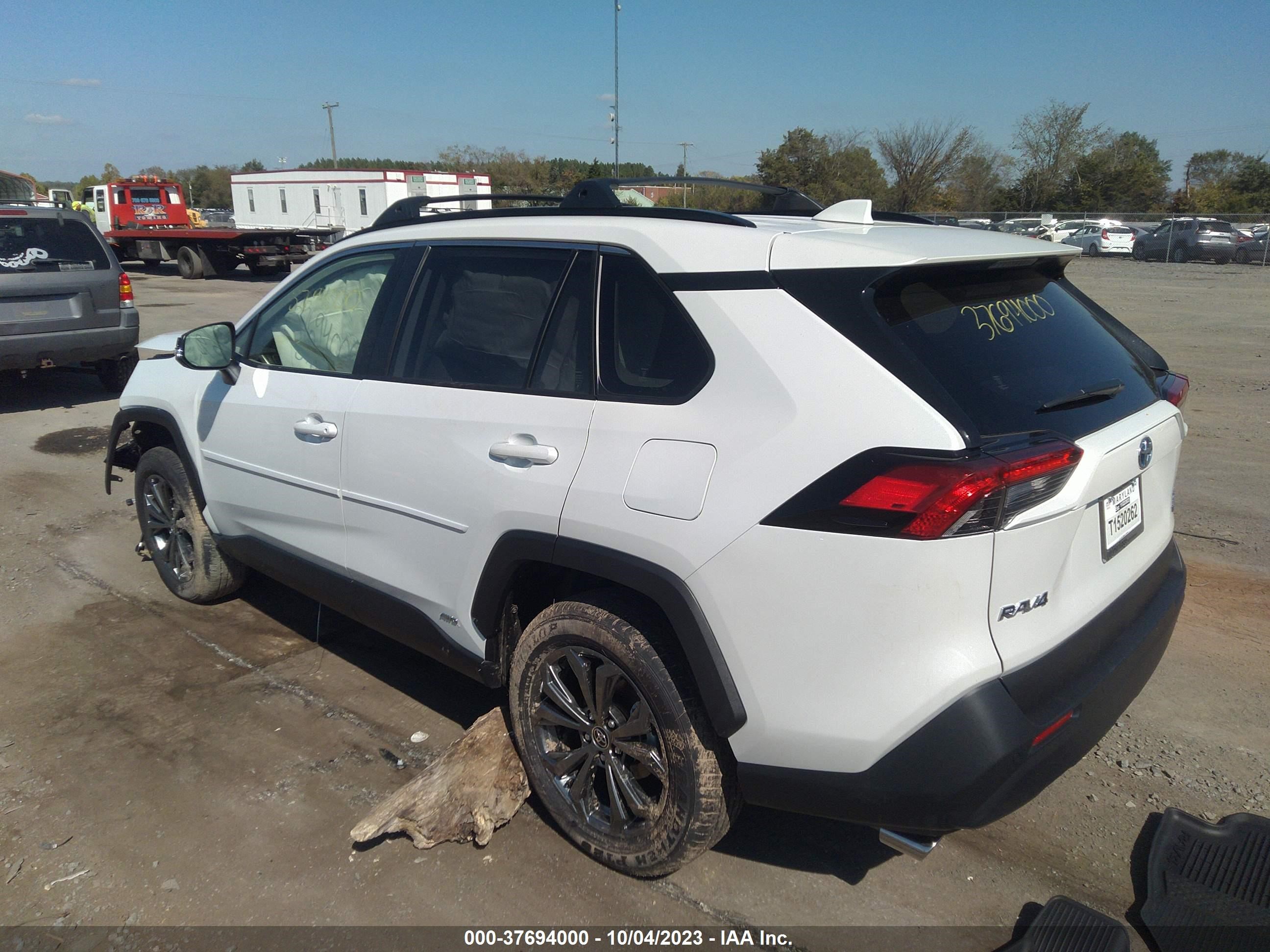 Photo 2 VIN: JTMB6RFV3PJ034405 - TOYOTA RAV 4 