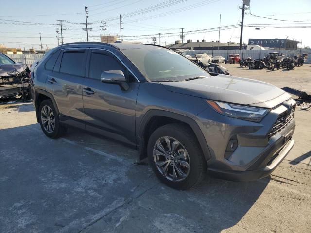 Photo 3 VIN: JTMB6RFV8PD111767 - TOYOTA RAV4 XLE P 