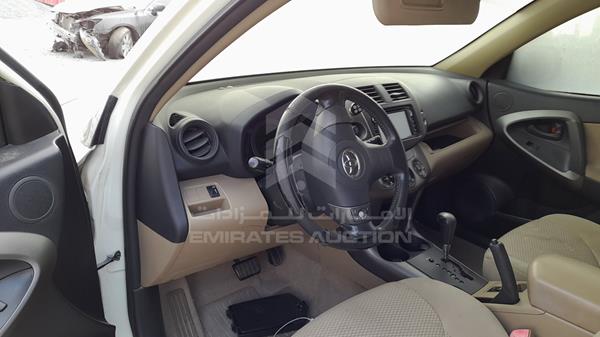 Photo 10 VIN: JTMBD31V3B5262190 - TOYOTA RAV 4 