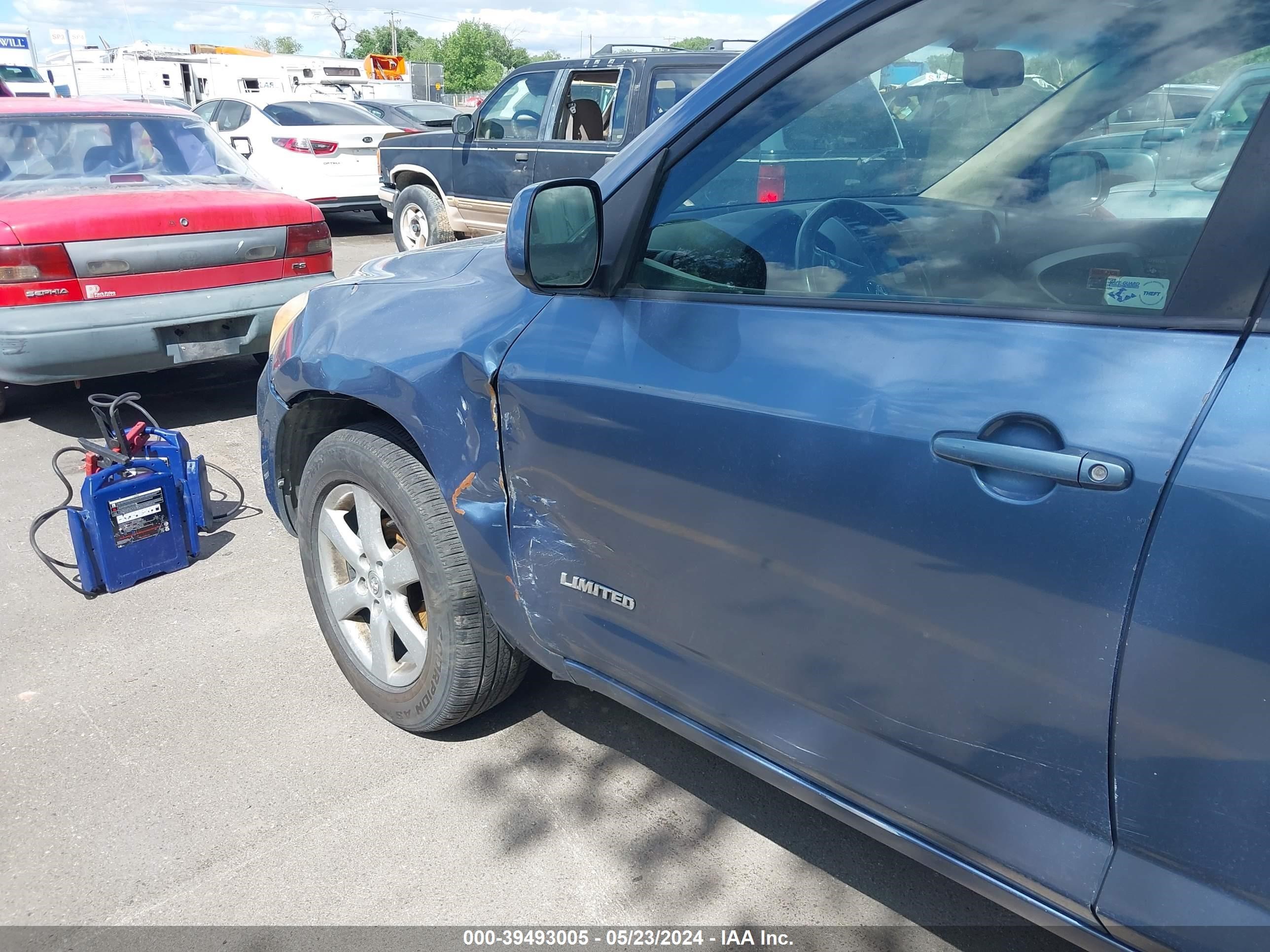 Photo 5 VIN: JTMBD31V475088377 - TOYOTA RAV 4 