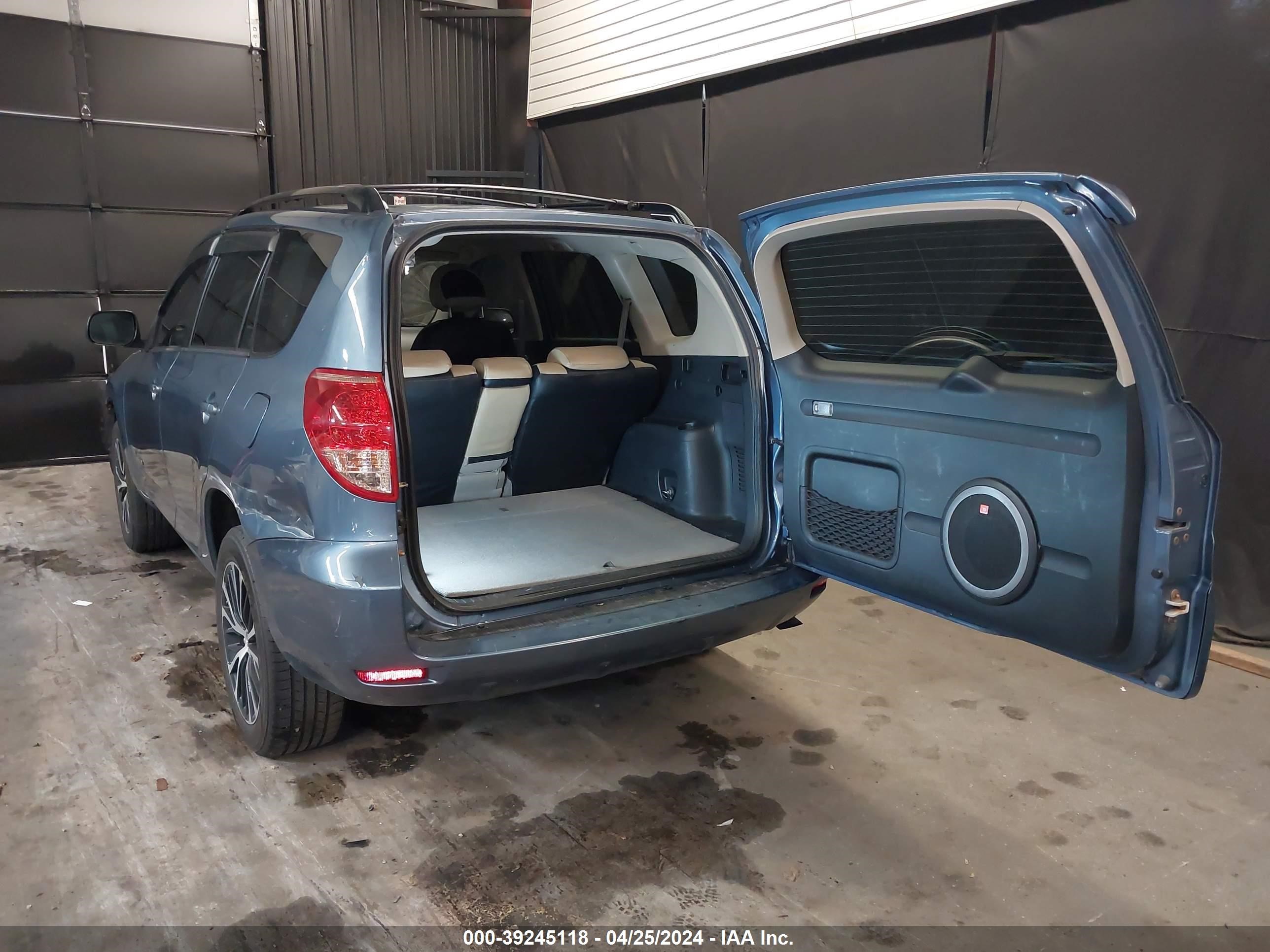 Photo 2 VIN: JTMBD31V476051646 - TOYOTA RAV 4 