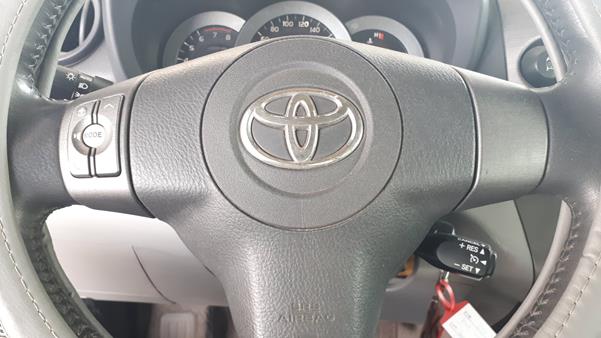 Photo 13 VIN: JTMBD31V4C5286323 - TOYOTA RAV 4 