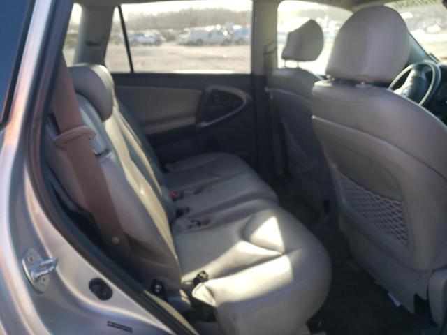 Photo 9 VIN: JTMBD31V665028048 - TOYOTA RAV4 