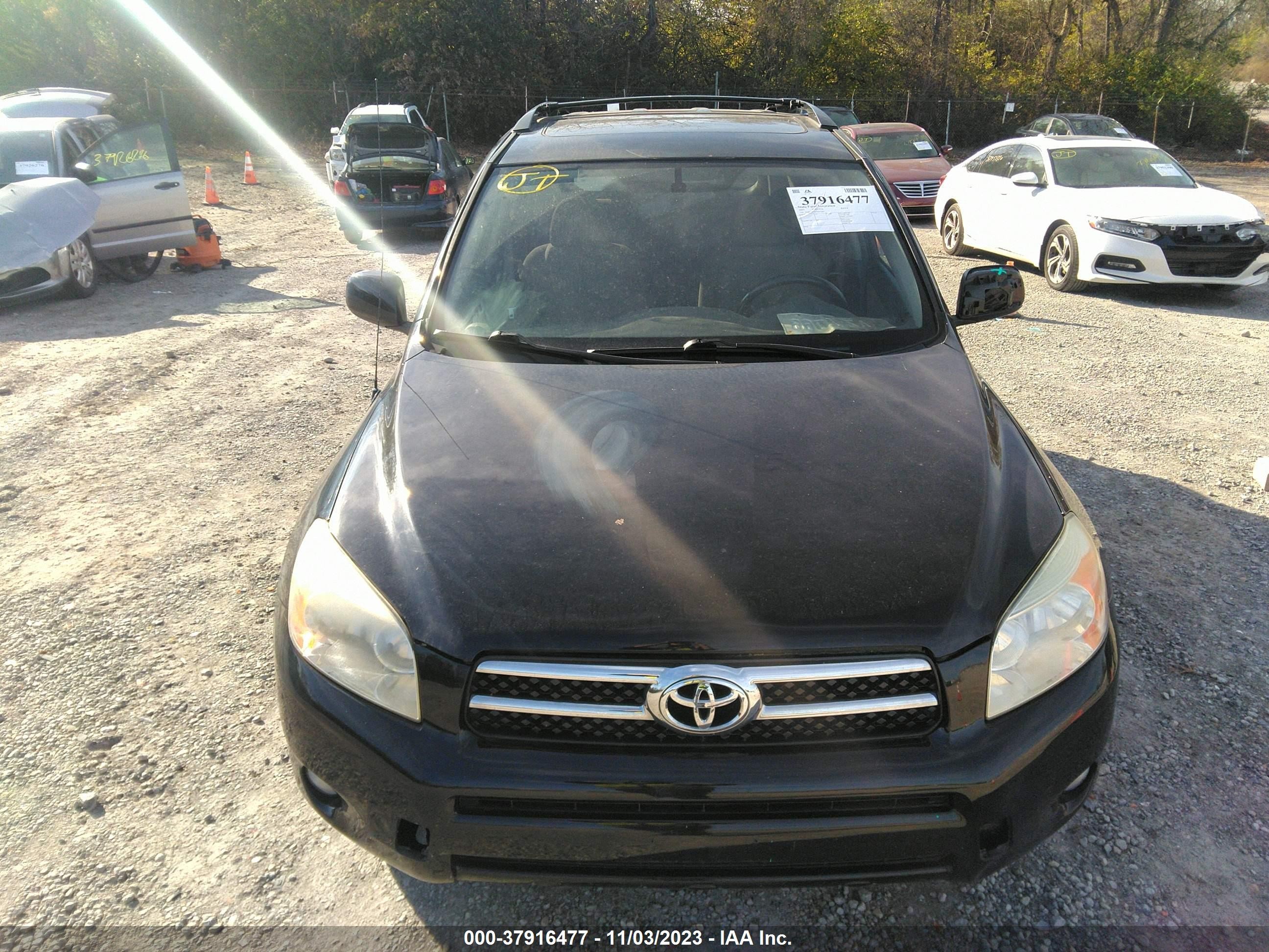 Photo 11 VIN: JTMBD31V676034444 - TOYOTA RAV 4 