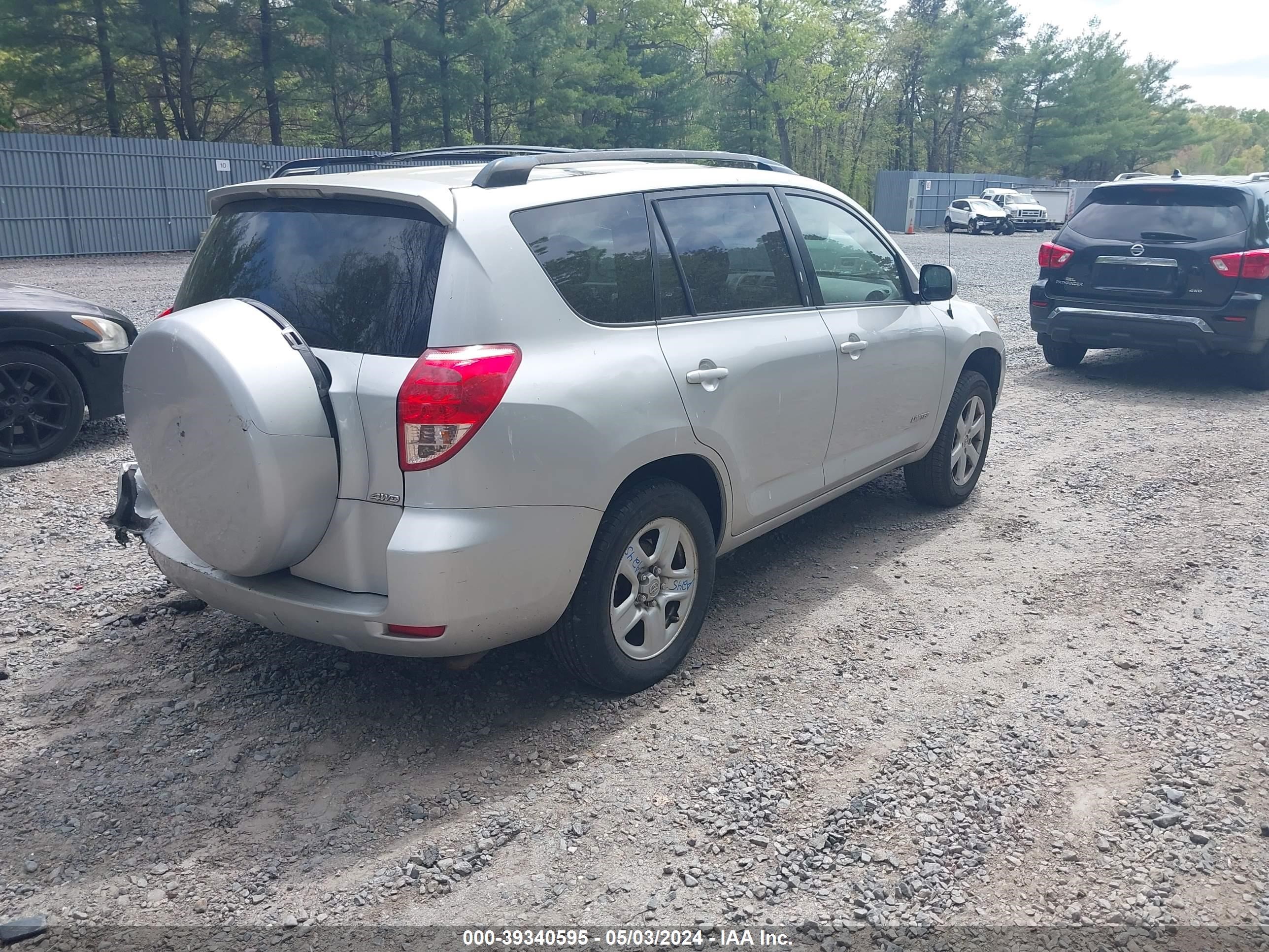 Photo 3 VIN: JTMBD31V975080307 - TOYOTA RAV 4 