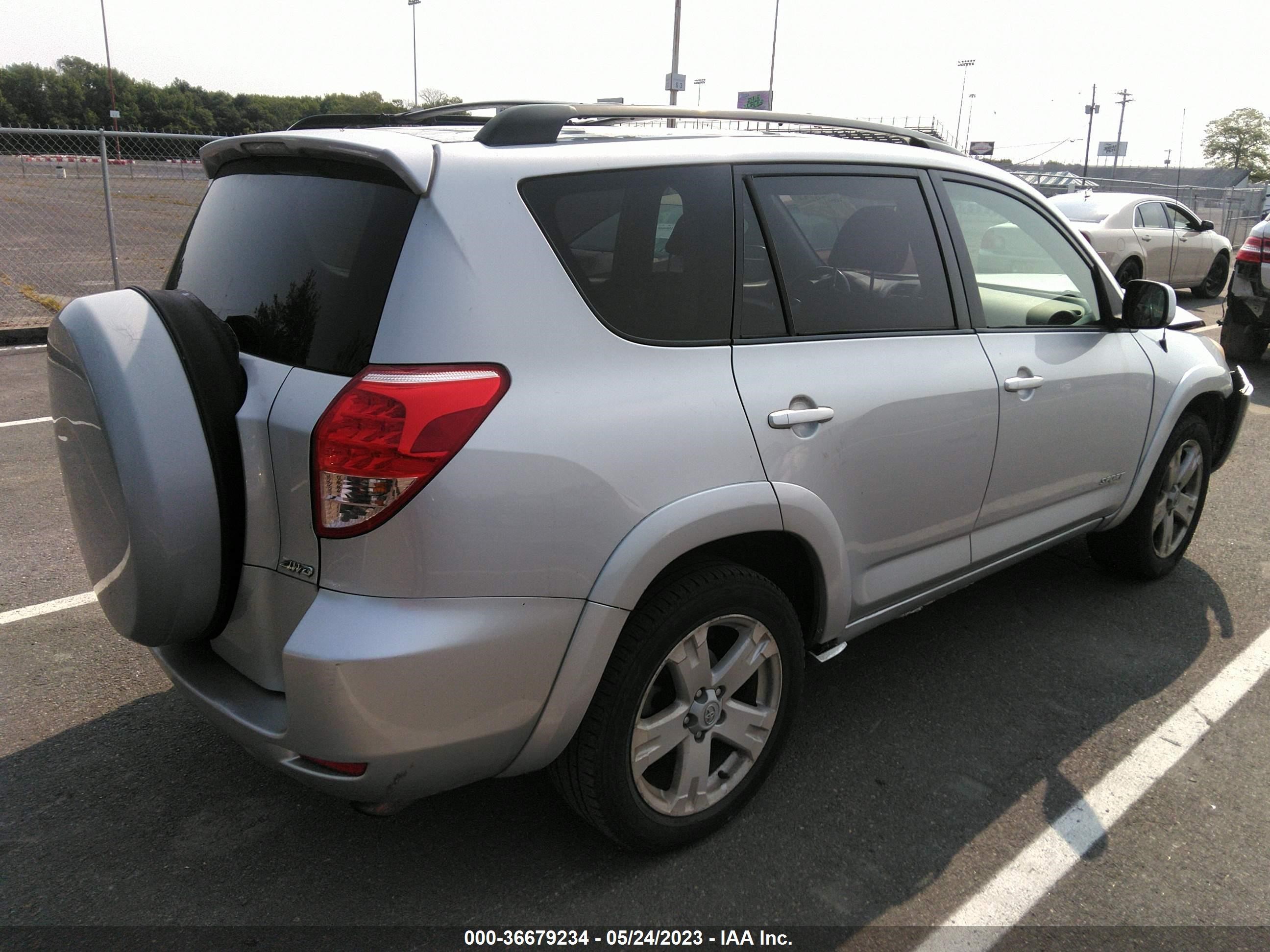 Photo 3 VIN: JTMBD32V476040807 - TOYOTA RAV 4 