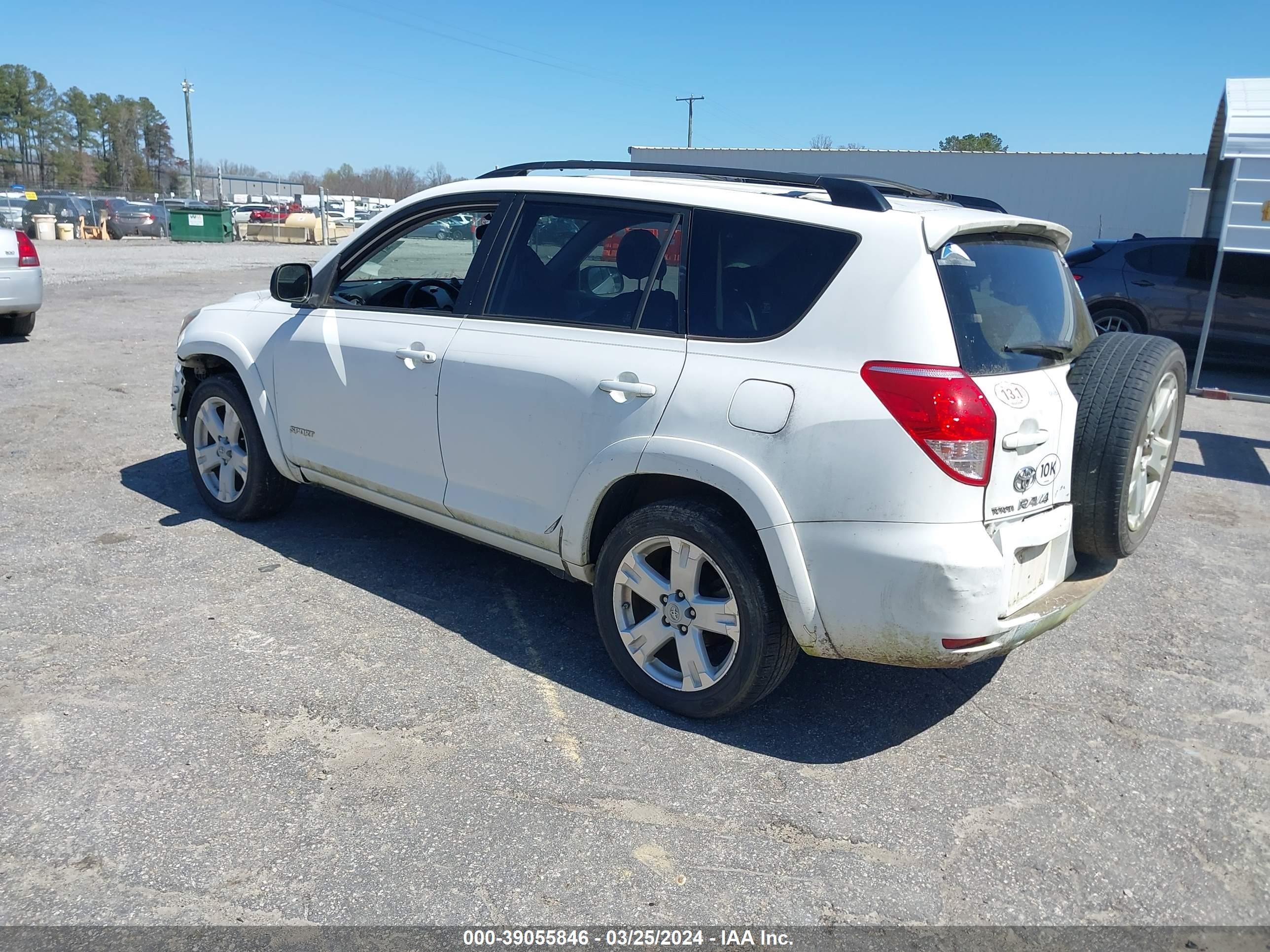 Photo 2 VIN: JTMBD32V866002883 - TOYOTA RAV 4 