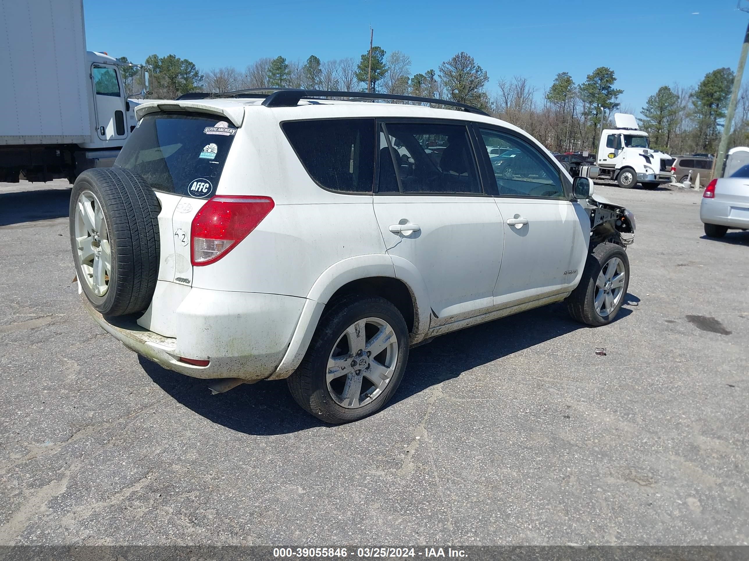 Photo 3 VIN: JTMBD32V866002883 - TOYOTA RAV 4 