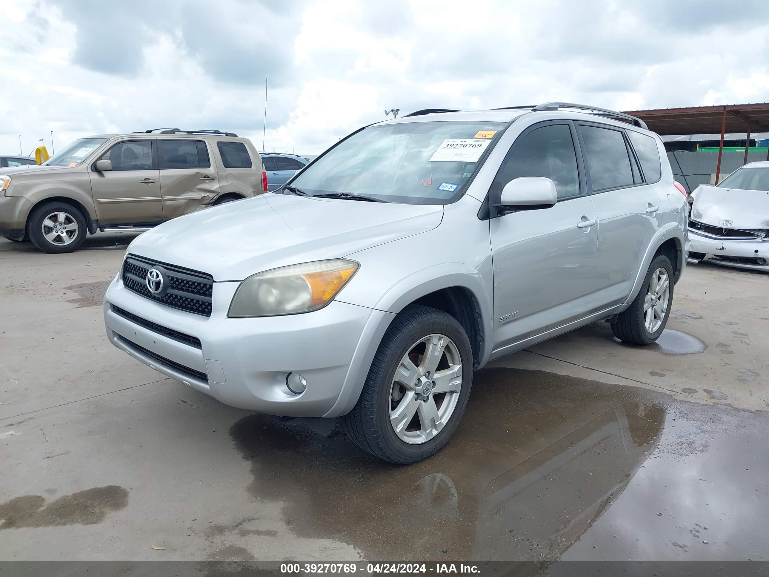 Photo 1 VIN: JTMBD32V885210920 - TOYOTA RAV 4 