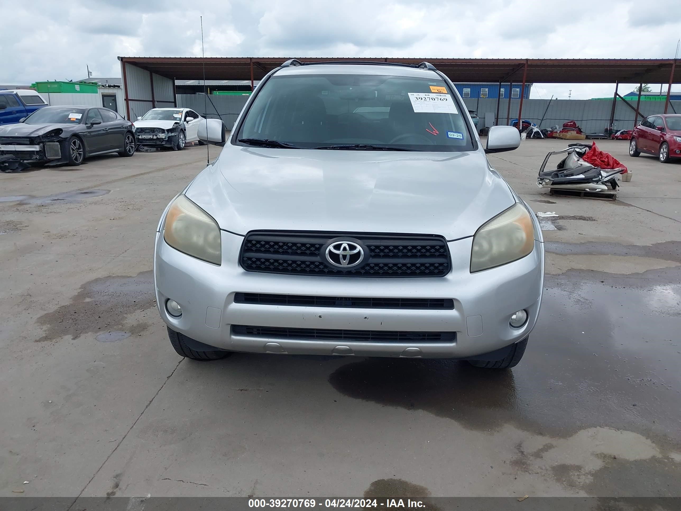 Photo 11 VIN: JTMBD32V885210920 - TOYOTA RAV 4 