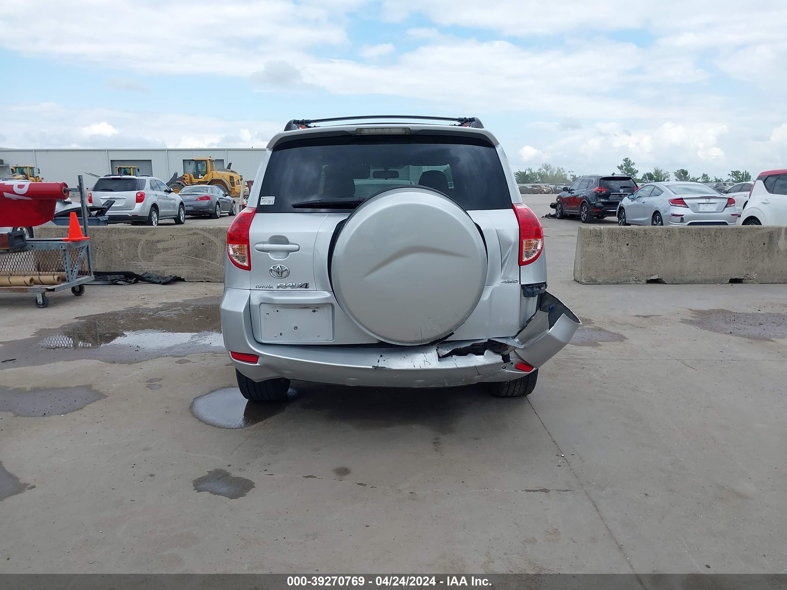 Photo 15 VIN: JTMBD32V885210920 - TOYOTA RAV 4 