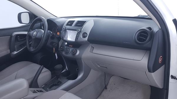 Photo 27 VIN: JTMBD33V075056541 - TOYOTA RAV 4 