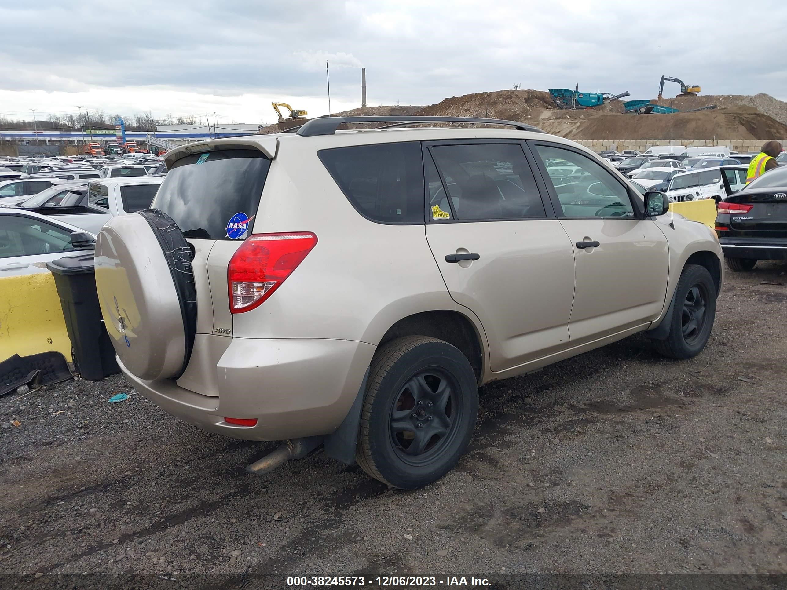 Photo 3 VIN: JTMBD33V165006763 - TOYOTA RAV 4 