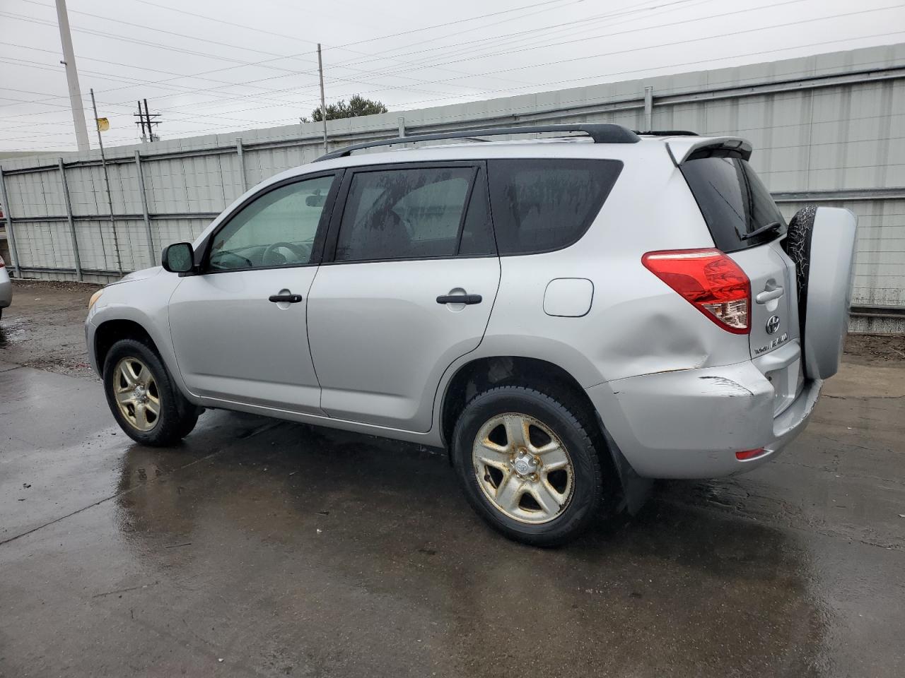 Photo 1 VIN: JTMBD33V166017384 - TOYOTA RAV 4 