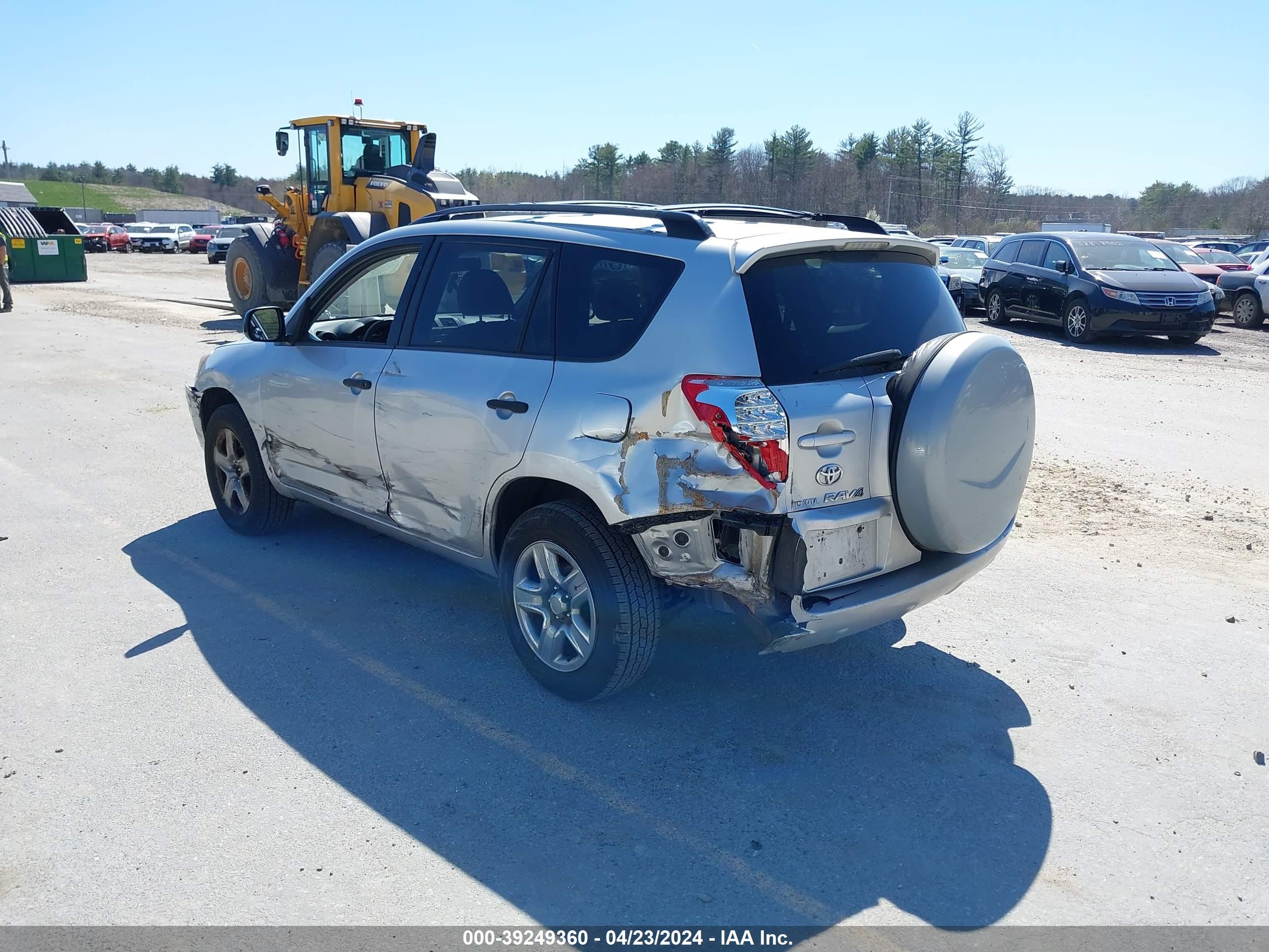 Photo 2 VIN: JTMBD33V176051133 - TOYOTA RAV 4 