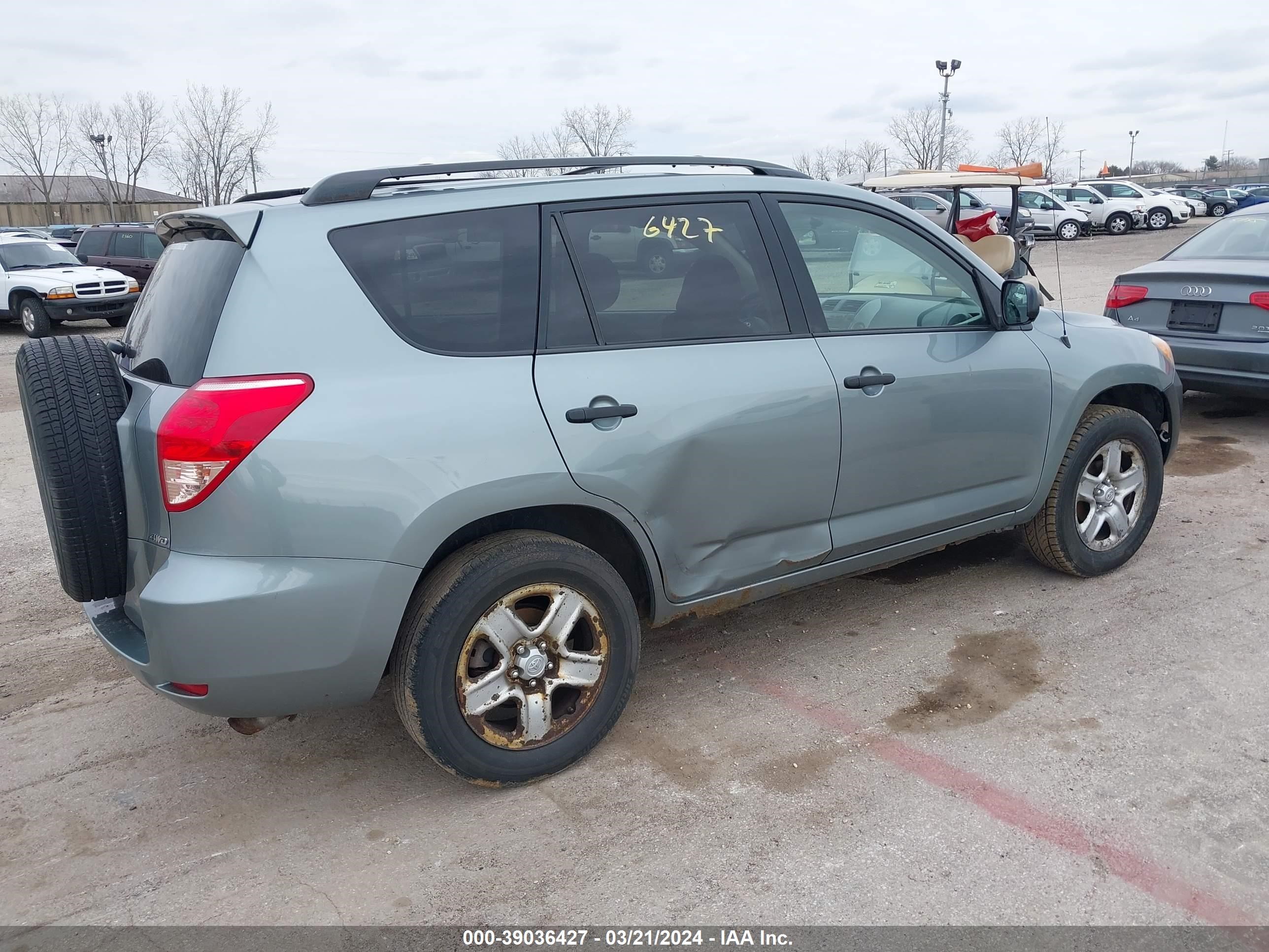 Photo 3 VIN: JTMBD33V185130633 - TOYOTA RAV 4 