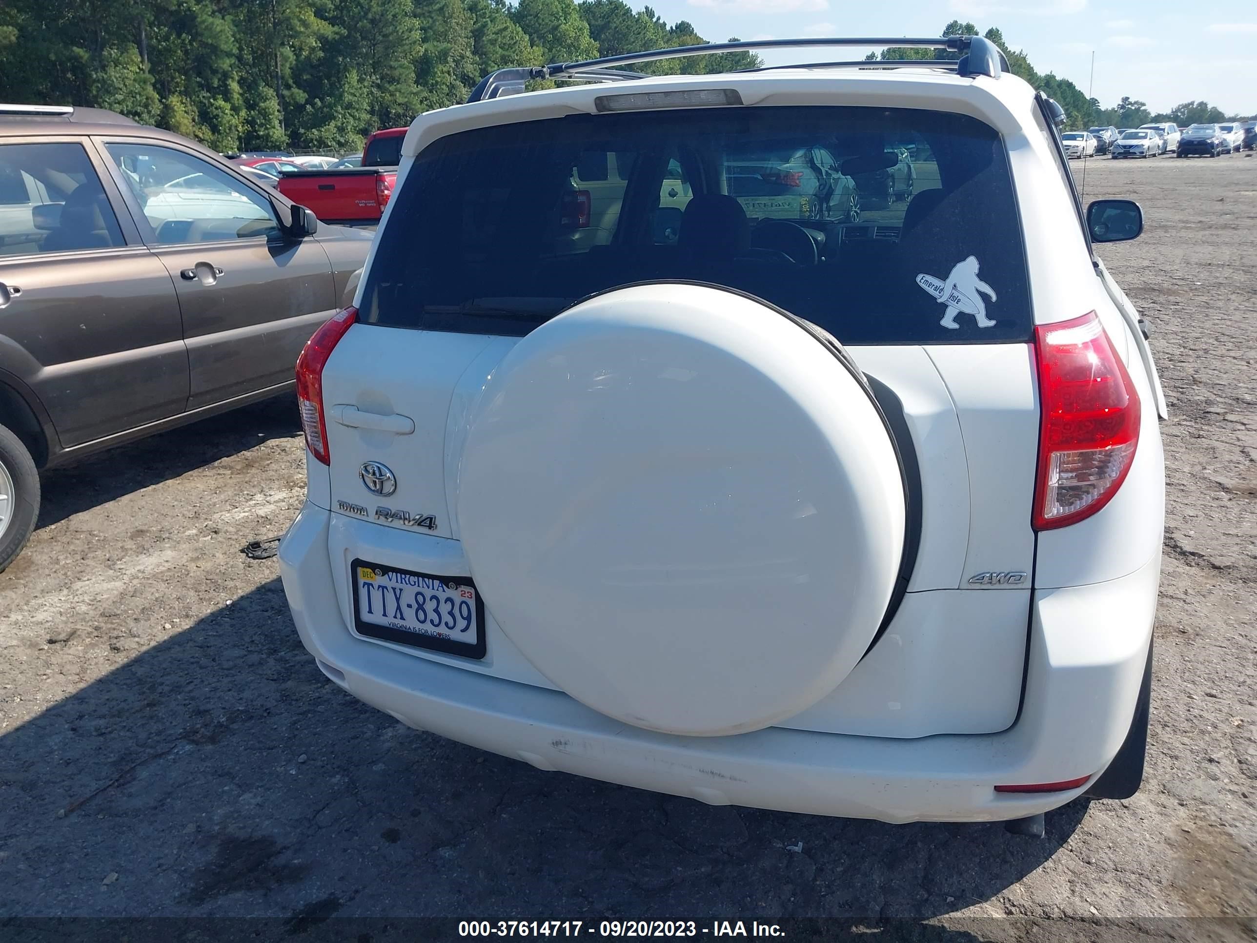 Photo 15 VIN: JTMBD33V185164720 - TOYOTA RAV 4 