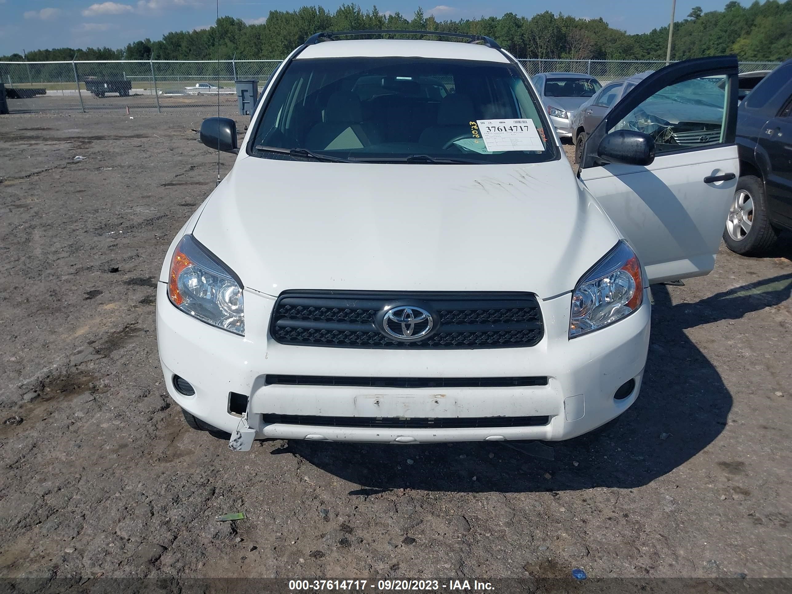 Photo 5 VIN: JTMBD33V185164720 - TOYOTA RAV 4 