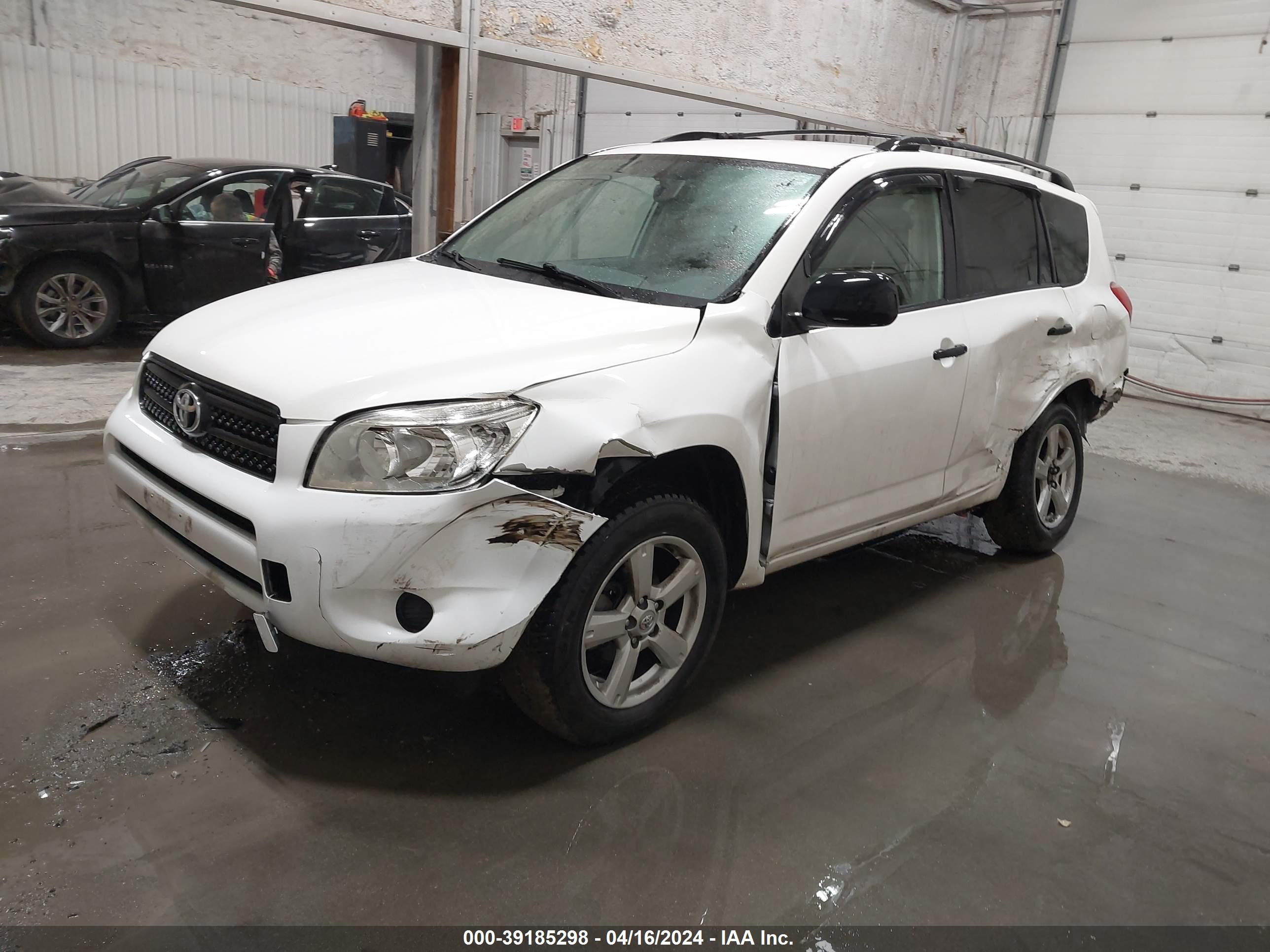 Photo 1 VIN: JTMBD33V266015269 - TOYOTA RAV 4 