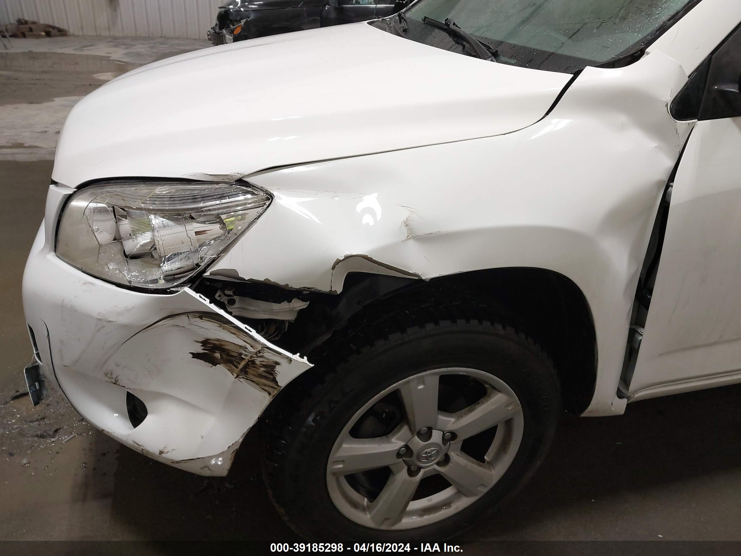 Photo 16 VIN: JTMBD33V266015269 - TOYOTA RAV 4 