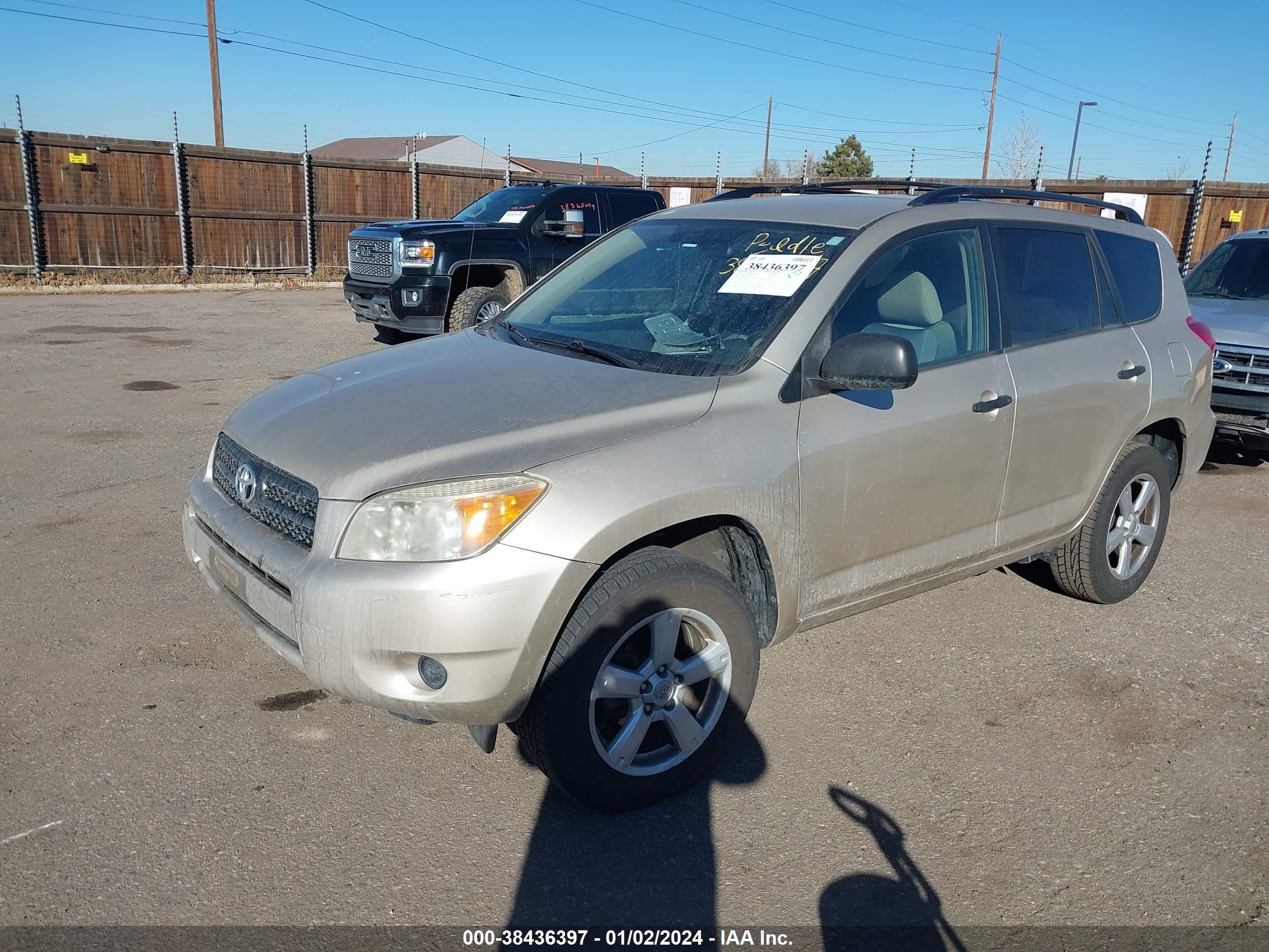 Photo 1 VIN: JTMBD33V275052023 - TOYOTA RAV 4 