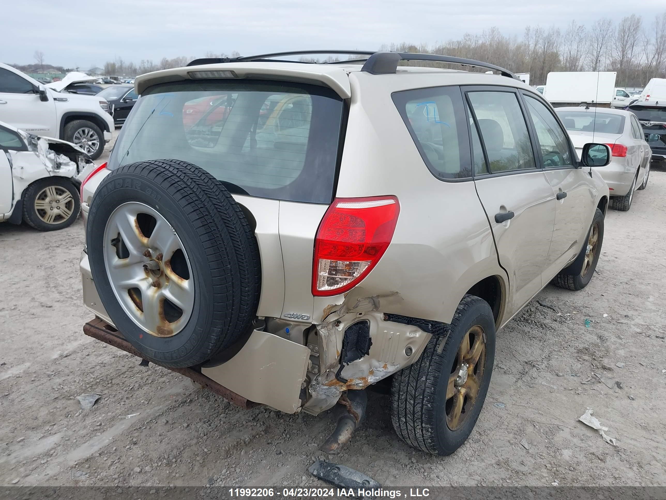 Photo 3 VIN: JTMBD33V375112651 - TOYOTA RAV 4 