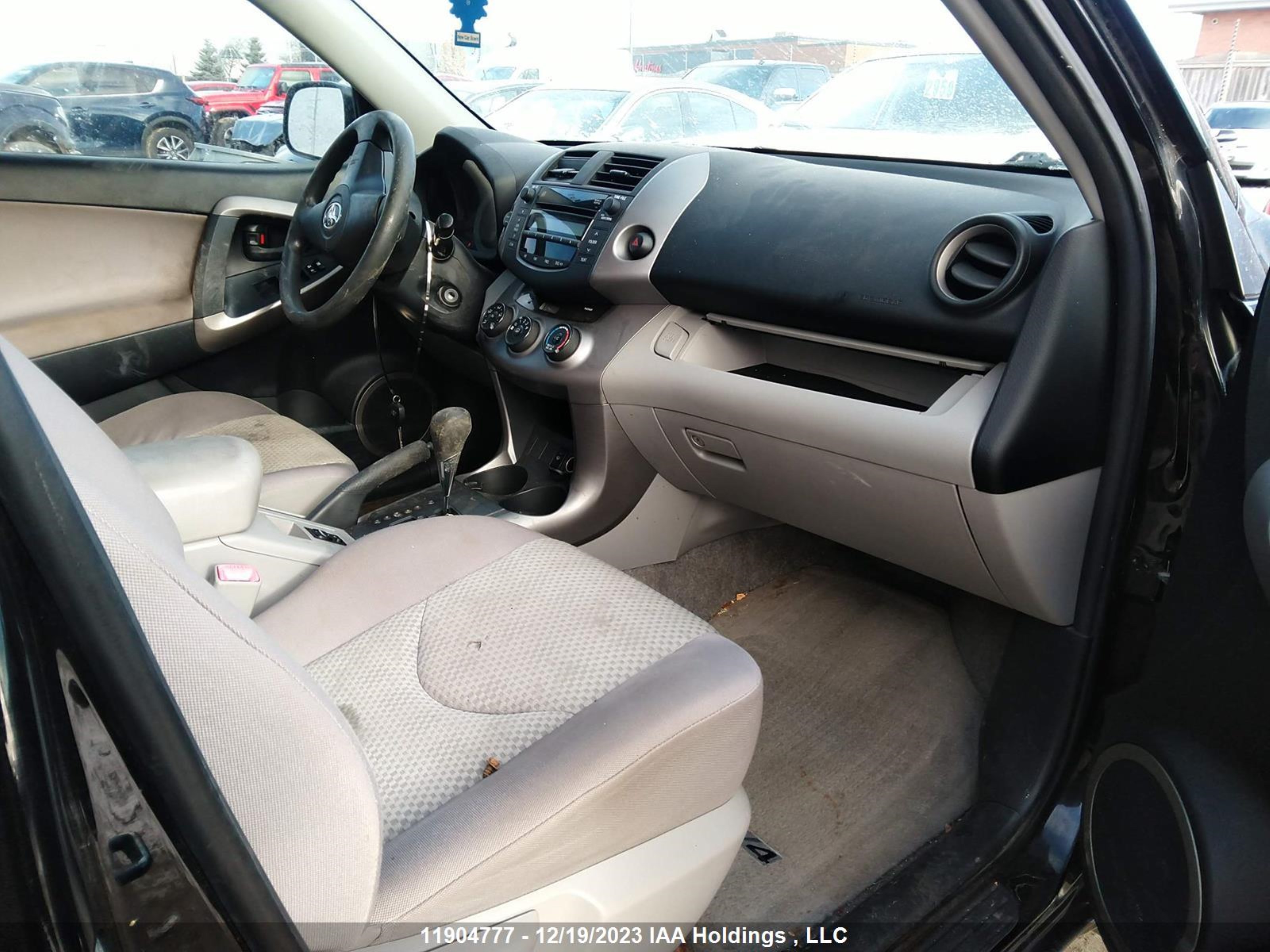 Photo 4 VIN: JTMBD33V385210080 - TOYOTA RAV 4 