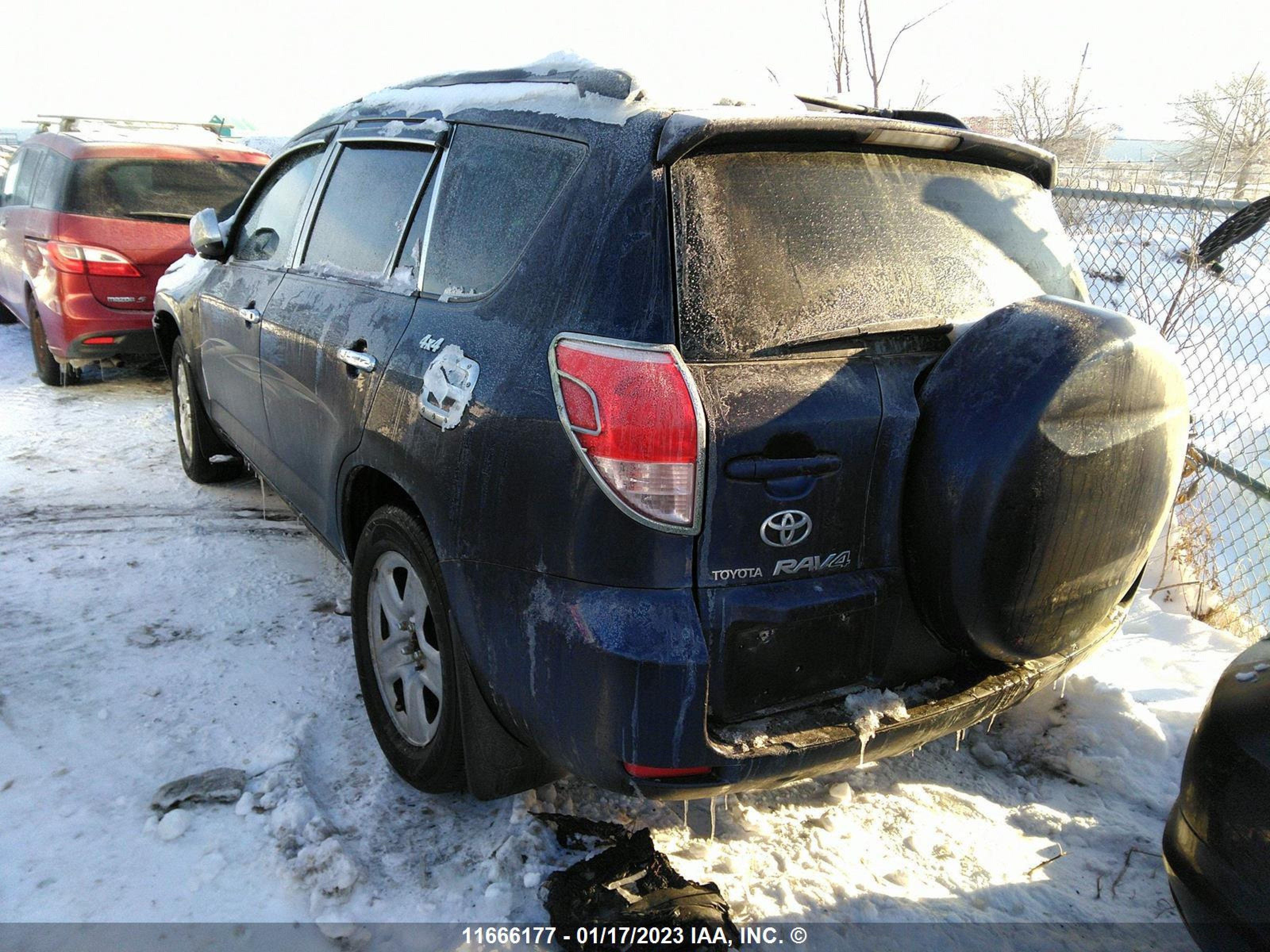 Photo 2 VIN: JTMBD33V466007299 - TOYOTA RAV 4 