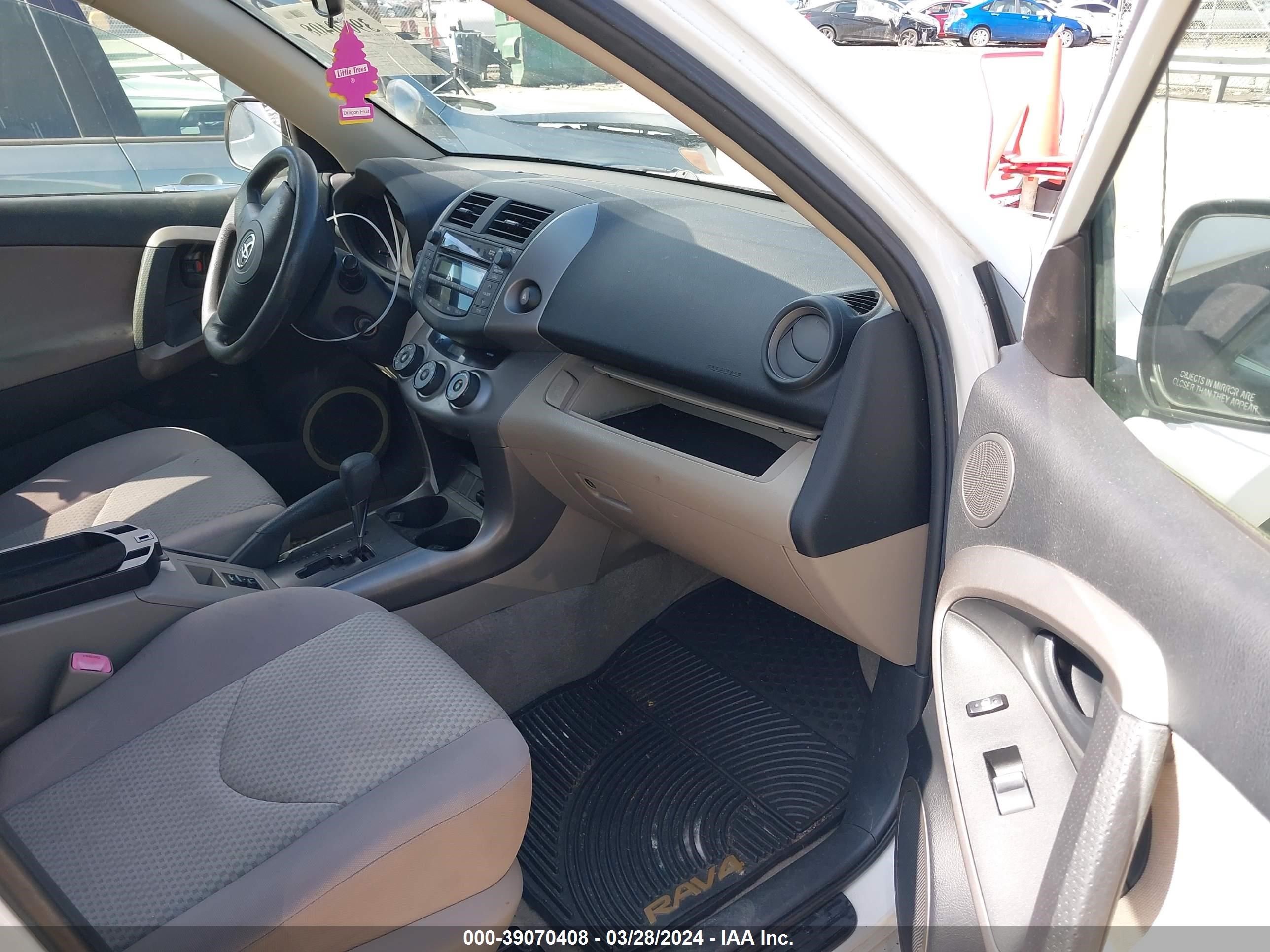 Photo 4 VIN: JTMBD33V565044481 - TOYOTA RAV 4 