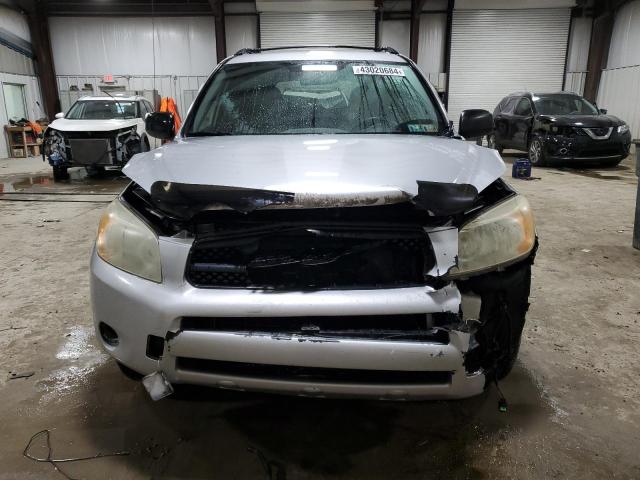 Photo 4 VIN: JTMBD33V665024496 - TOYOTA RAV4 