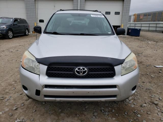 Photo 4 VIN: JTMBD33V685207075 - TOYOTA RAV4 