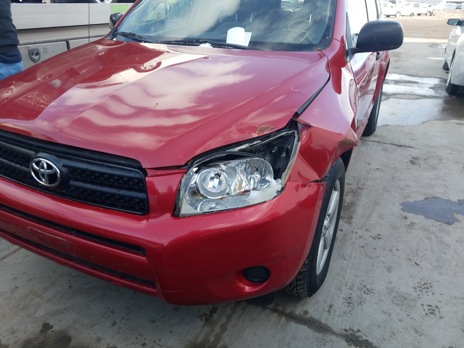 Photo 8 VIN: JTMBD33V785150157 - TOYOTA RAV4 