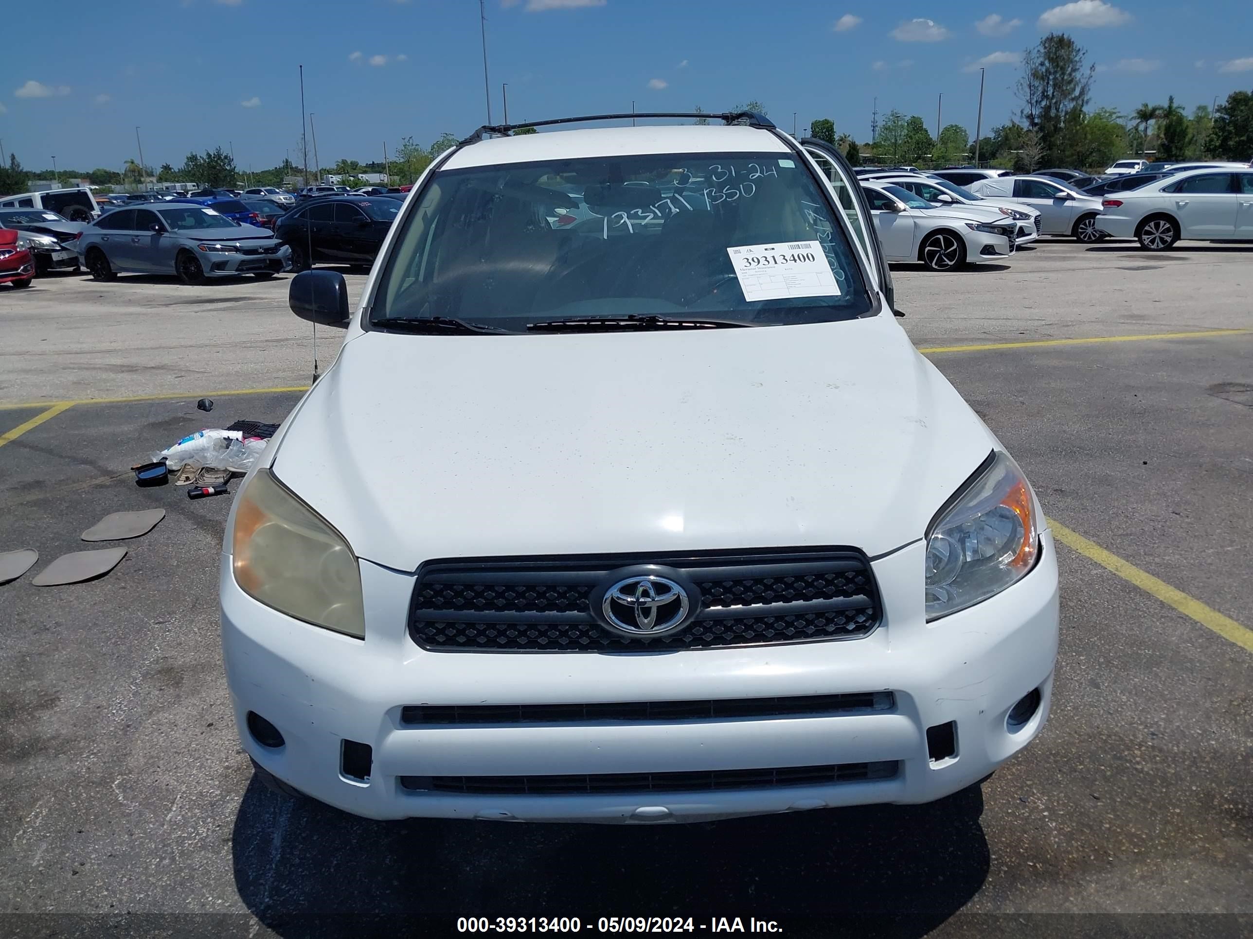 Photo 11 VIN: JTMBD33V785193171 - TOYOTA RAV 4 