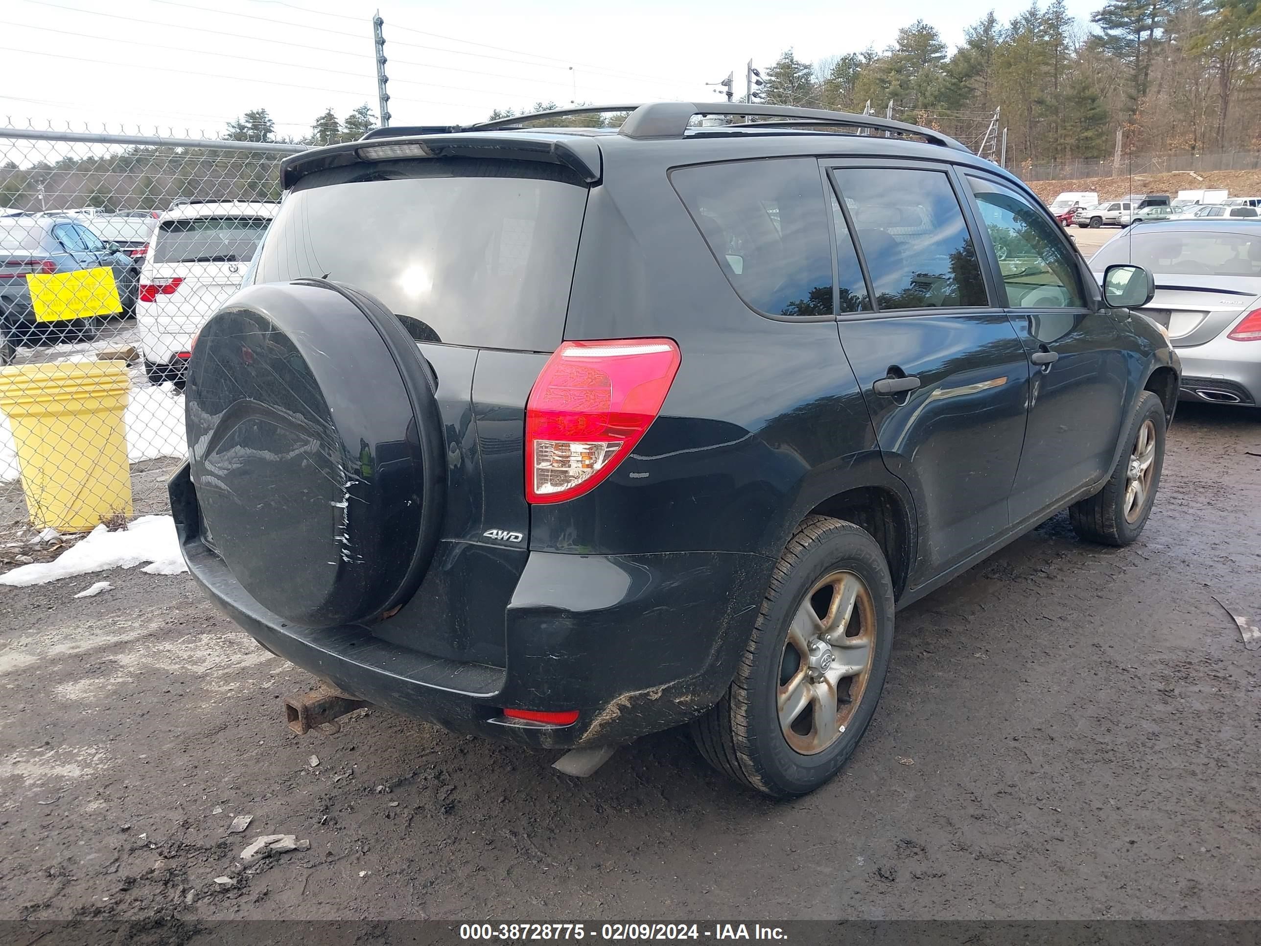 Photo 3 VIN: JTMBD33V786060615 - TOYOTA RAV 4 