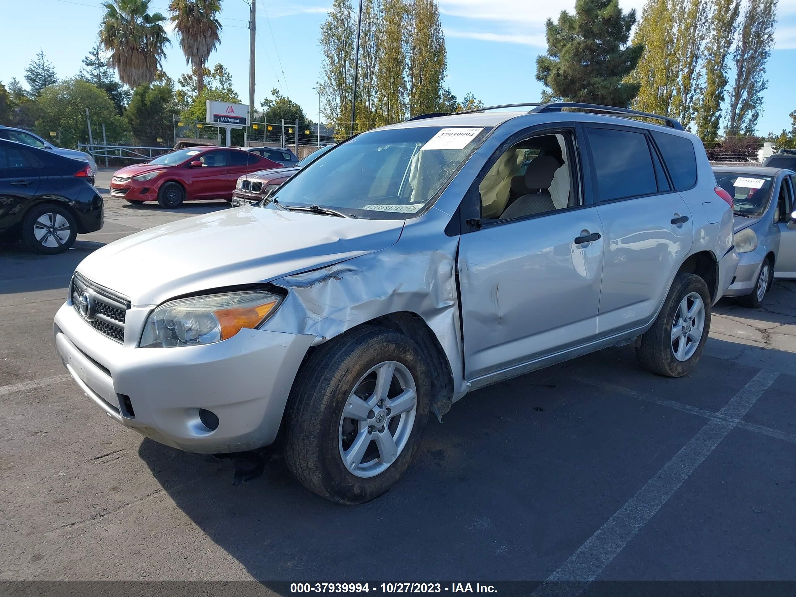 Photo 1 VIN: JTMBD33V786070626 - TOYOTA RAV 4 