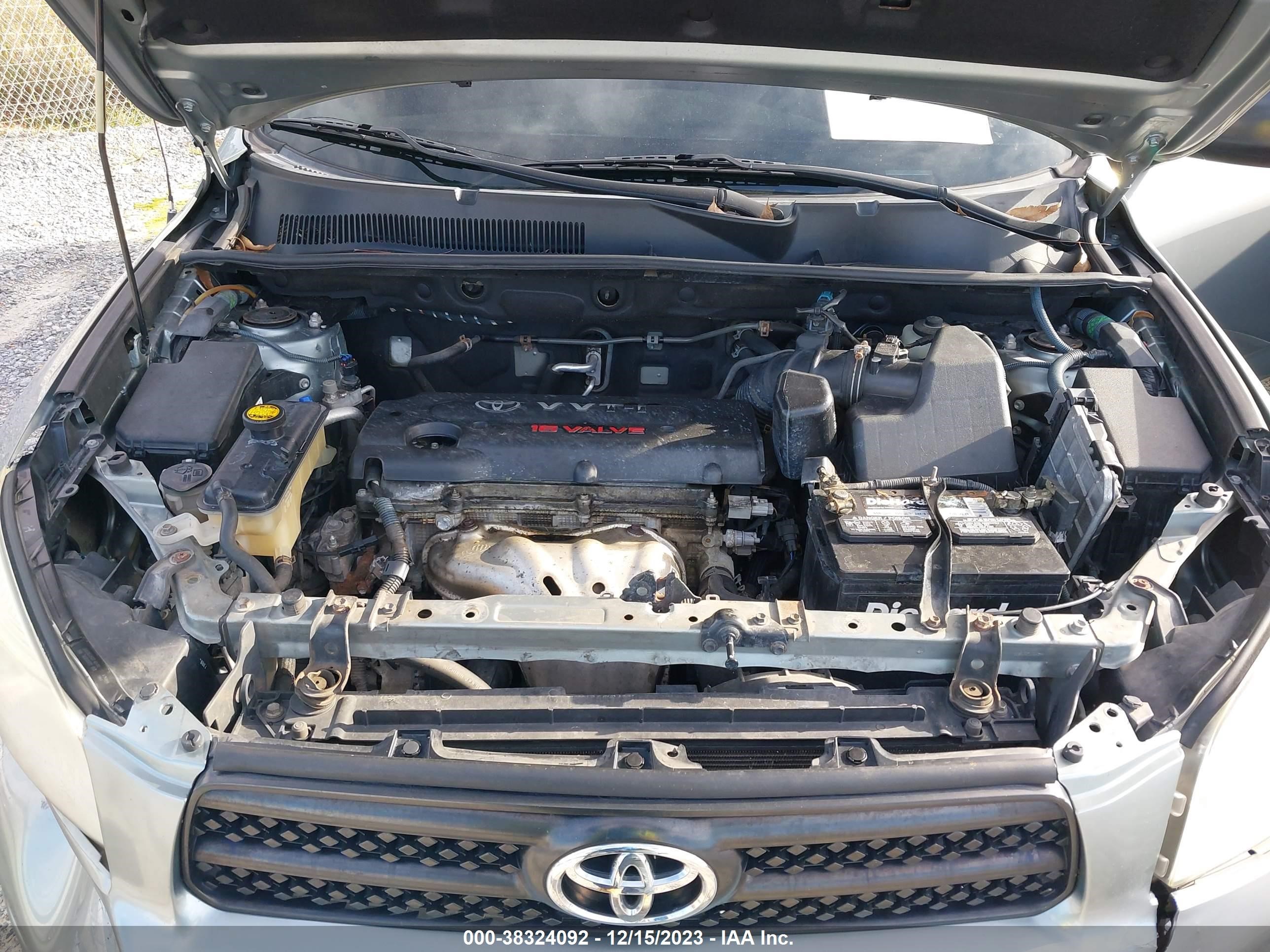 Photo 9 VIN: JTMBD33V876038329 - TOYOTA RAV 4 