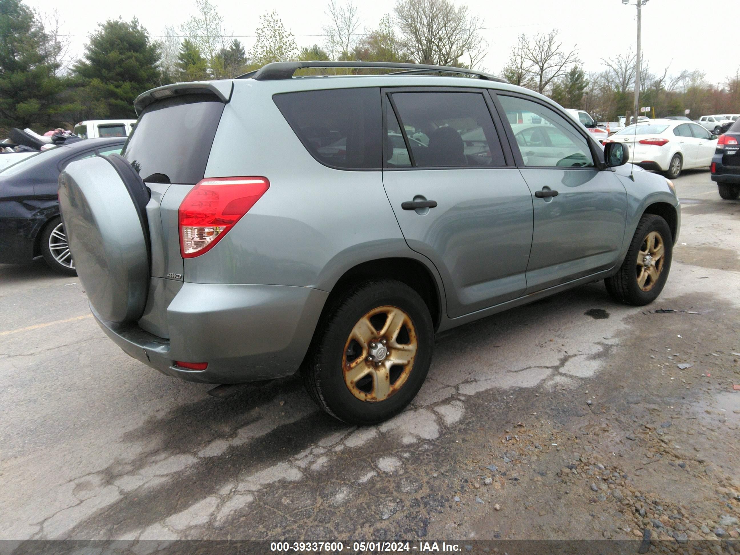 Photo 3 VIN: JTMBD33V885204663 - TOYOTA RAV 4 