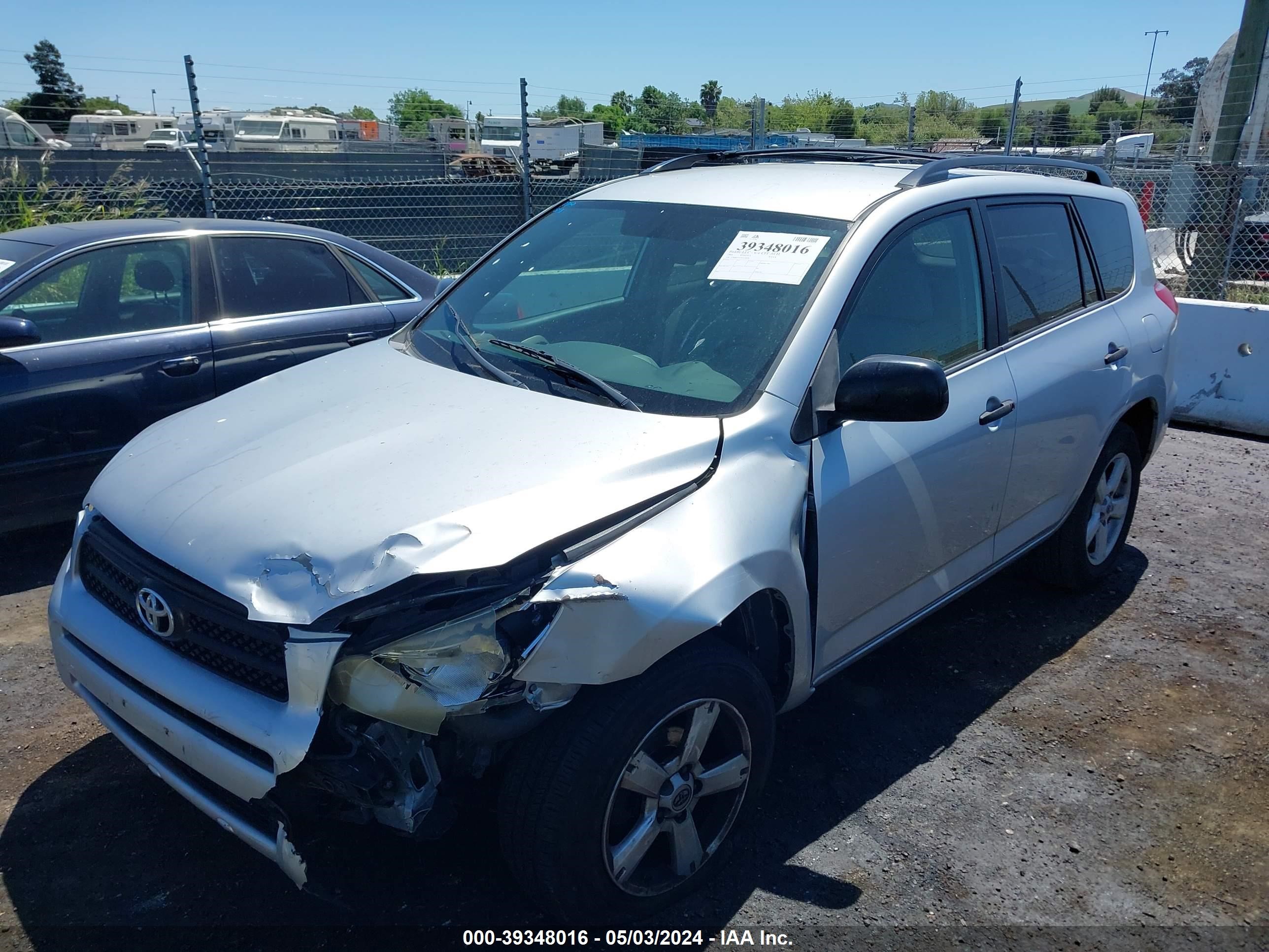 Photo 1 VIN: JTMBD33V965038098 - TOYOTA RAV 4 