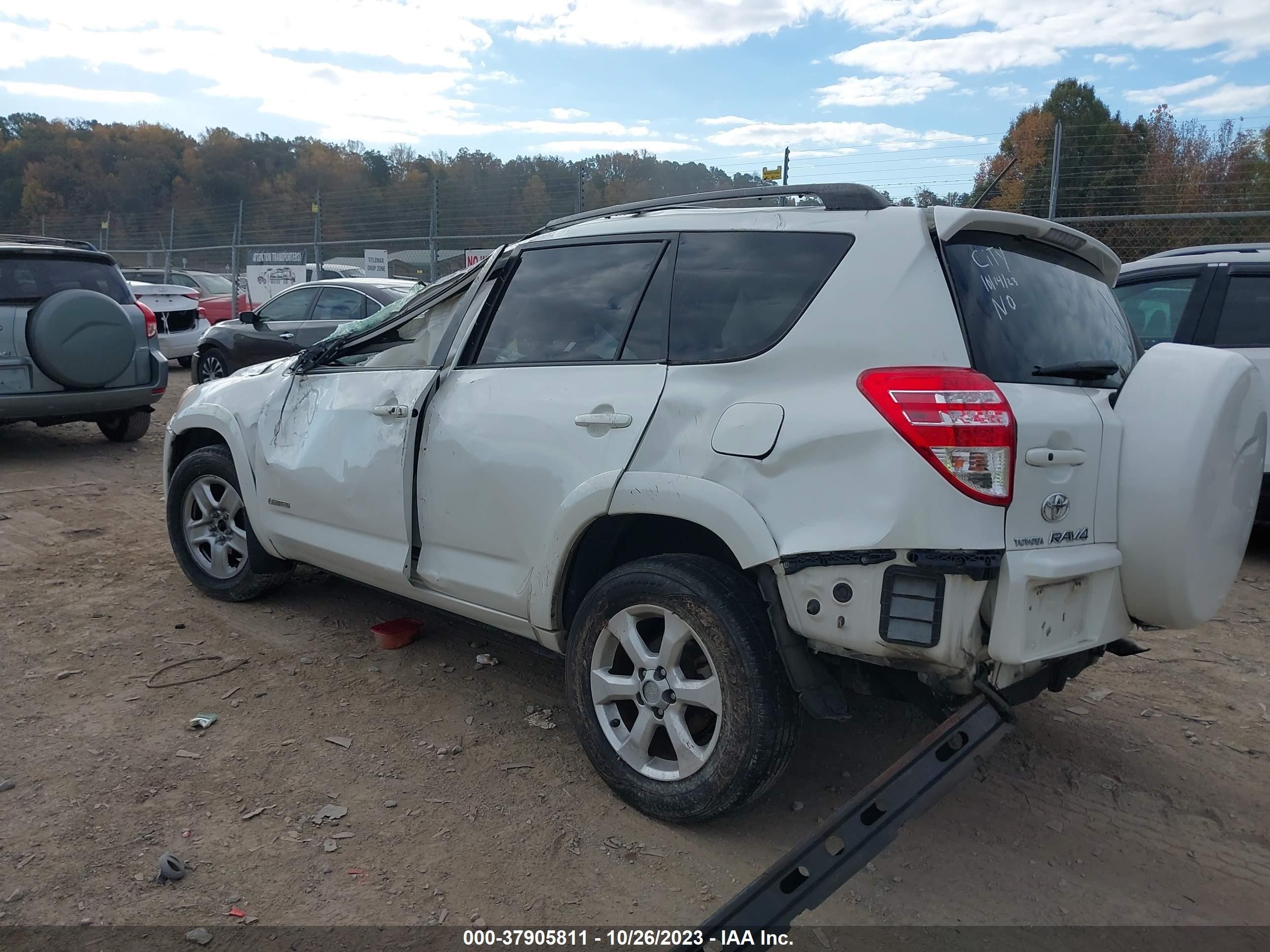 Photo 2 VIN: JTMBF31VX95013177 - TOYOTA RAV 4 